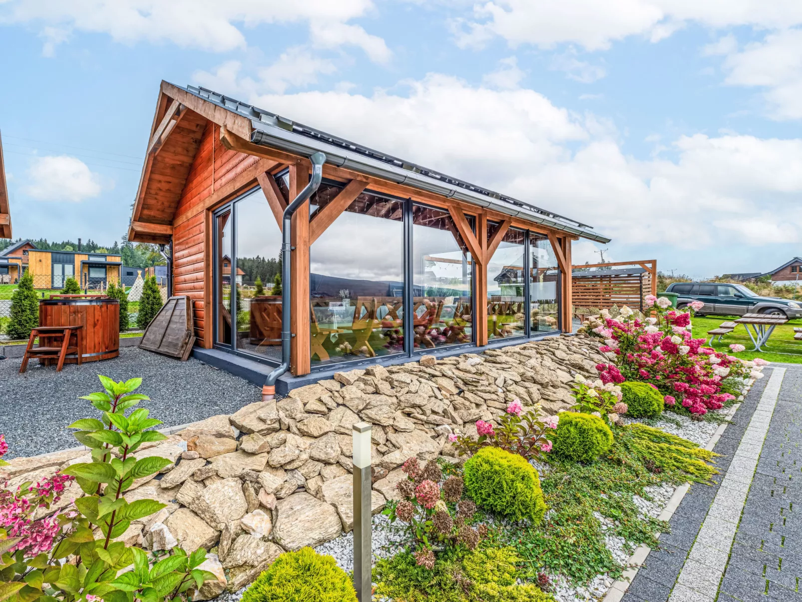 Osada Orlica-Outside