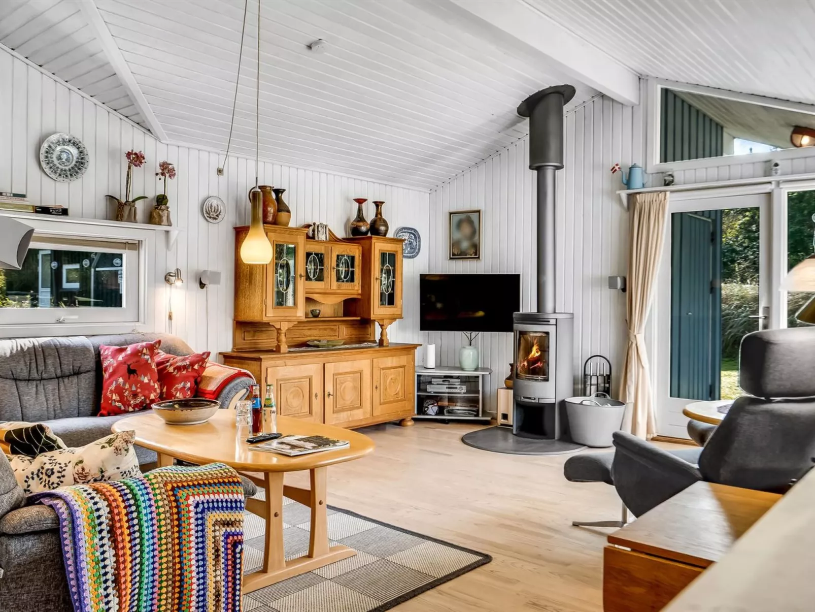 "Amai" - 100m from the sea-Dedans