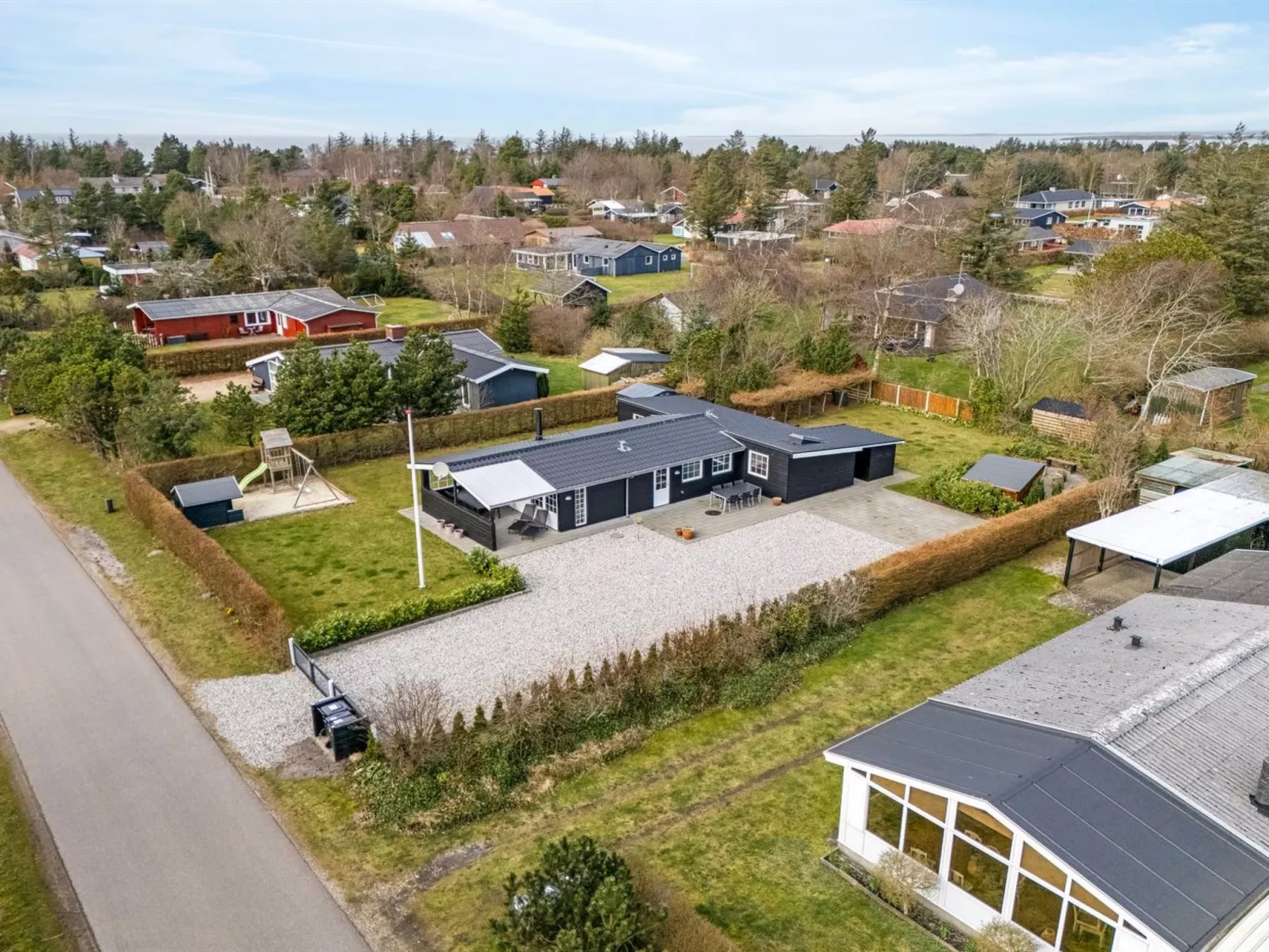 "Ludvika" - 300m to the fjord-Outside