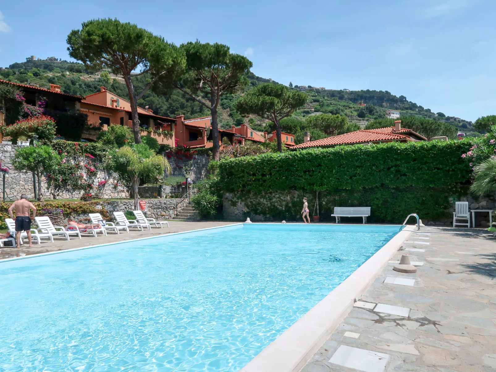 Vista Mare-Outside