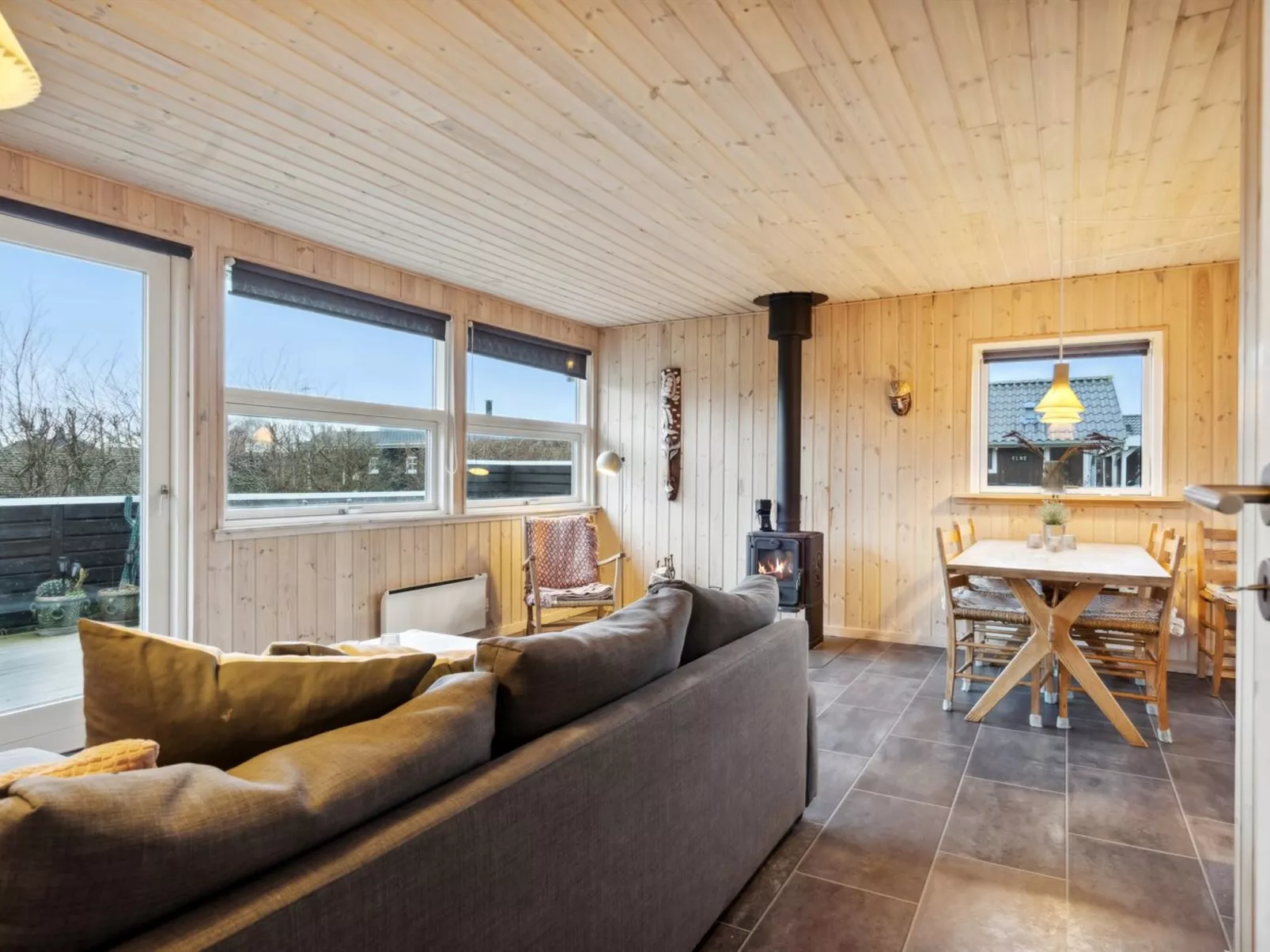 "Ritha" - 175m from the sea-Inside