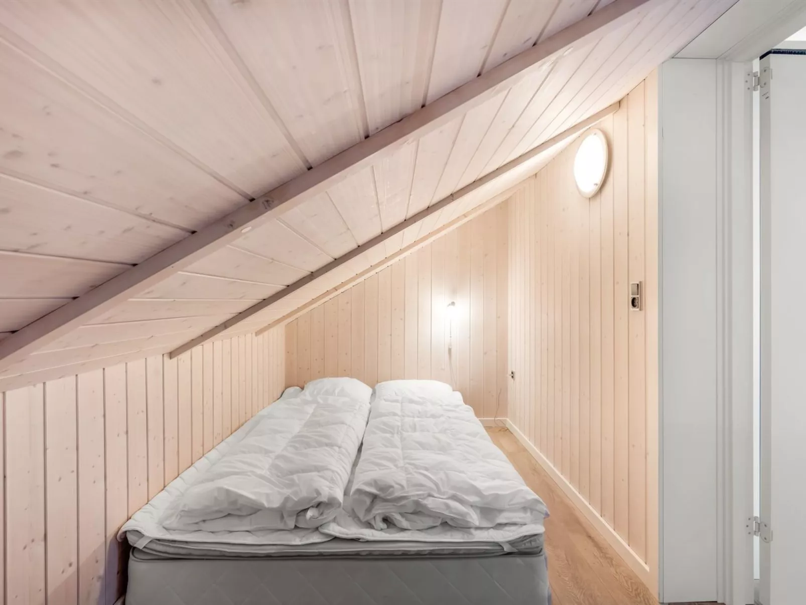 "Jeldrik" - 1.5km from the sea-Dedans