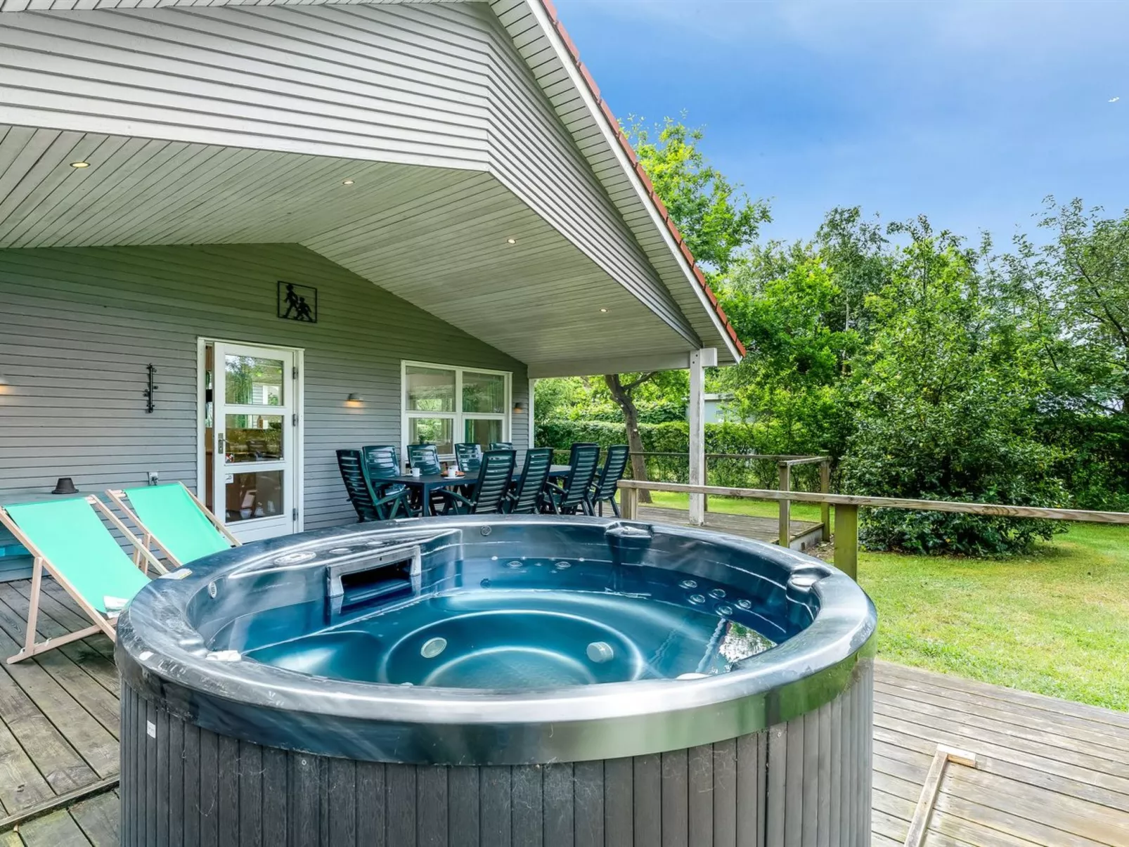 "Gravers" - 100m from the sea-Inside