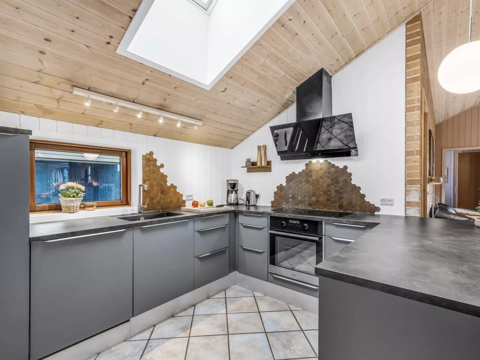 "Mico" - 500m from the sea-Inside