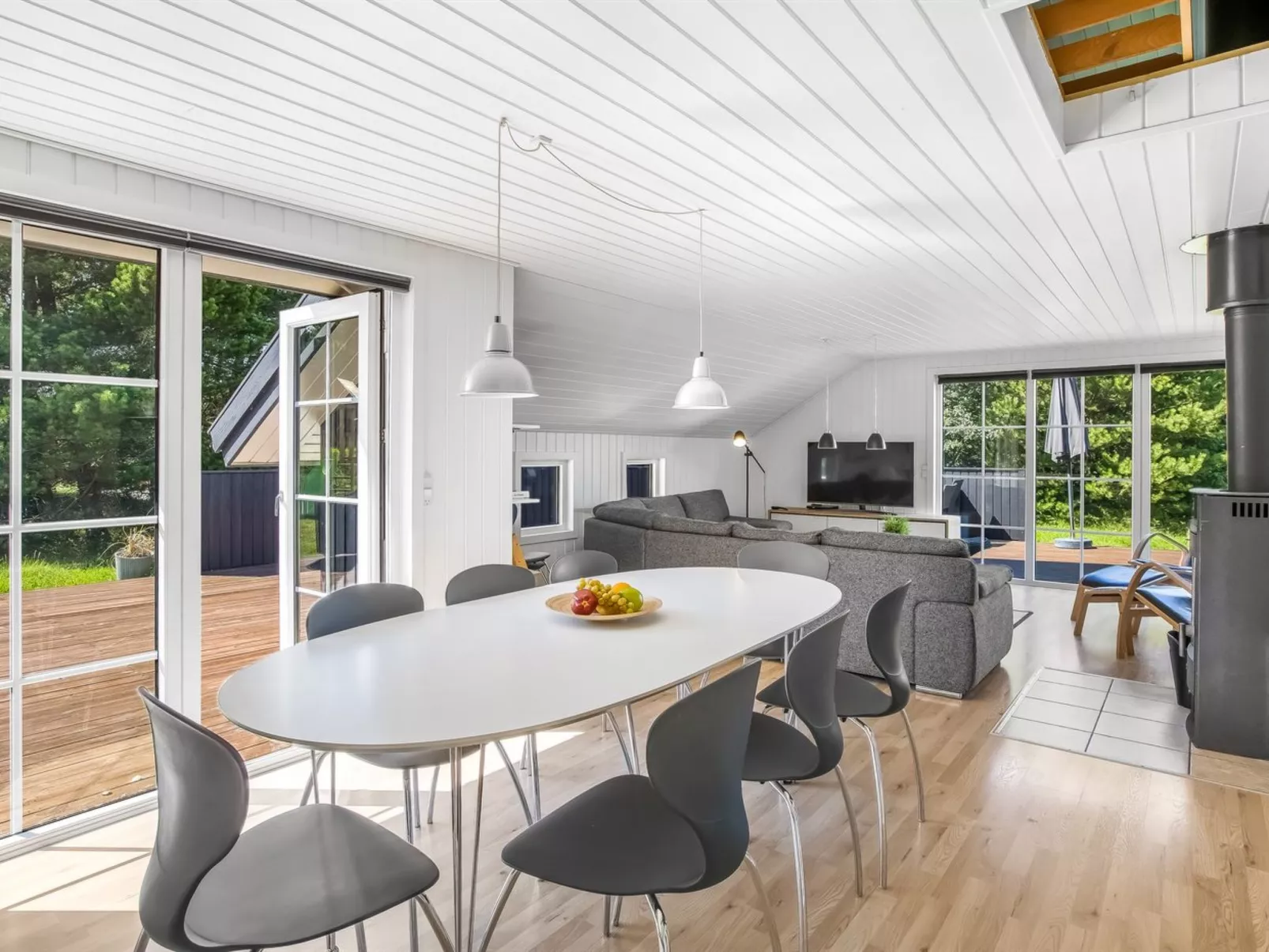 "Joseline" - 1.8km from the sea-Inside