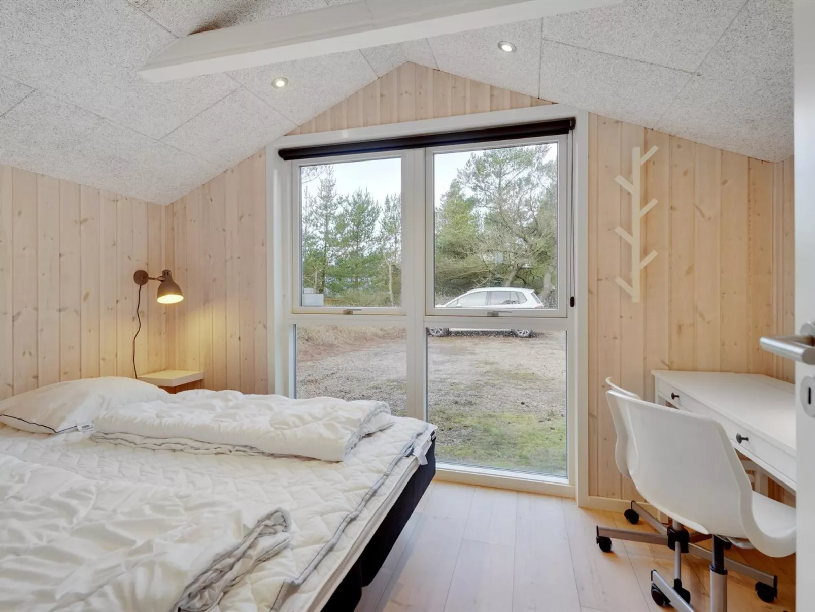 "Solgunn" - 900m from the sea-Inside