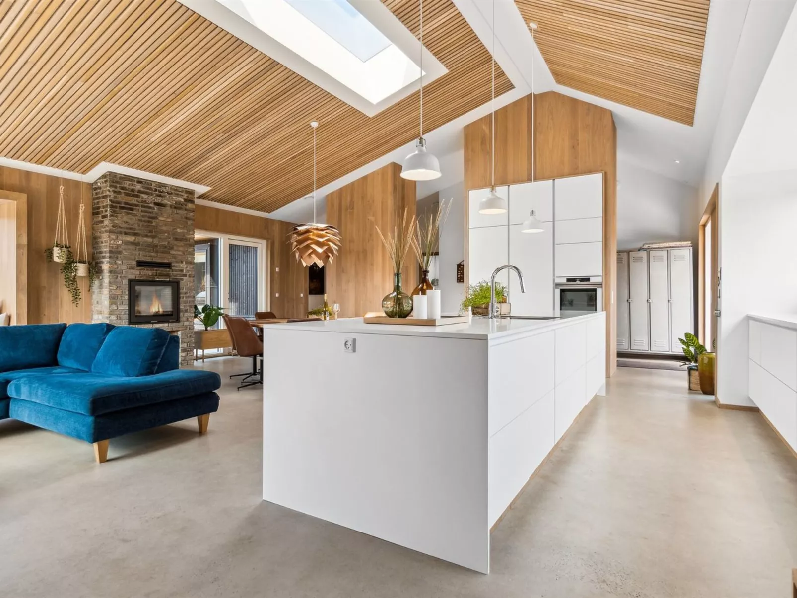 "Toyah" - 400m from the sea-Inside