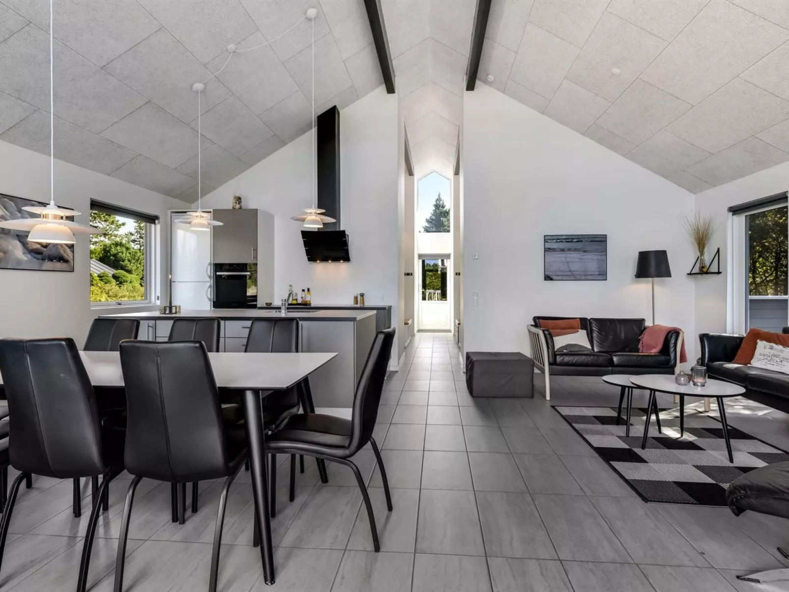 "Gundrath" - 1.4km from the sea-Inside