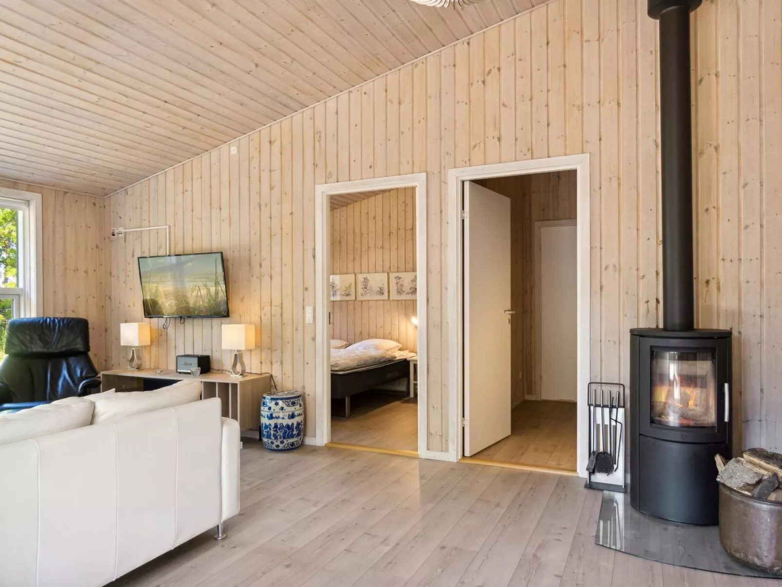 "Myriam" - 50m from the sea-Dedans