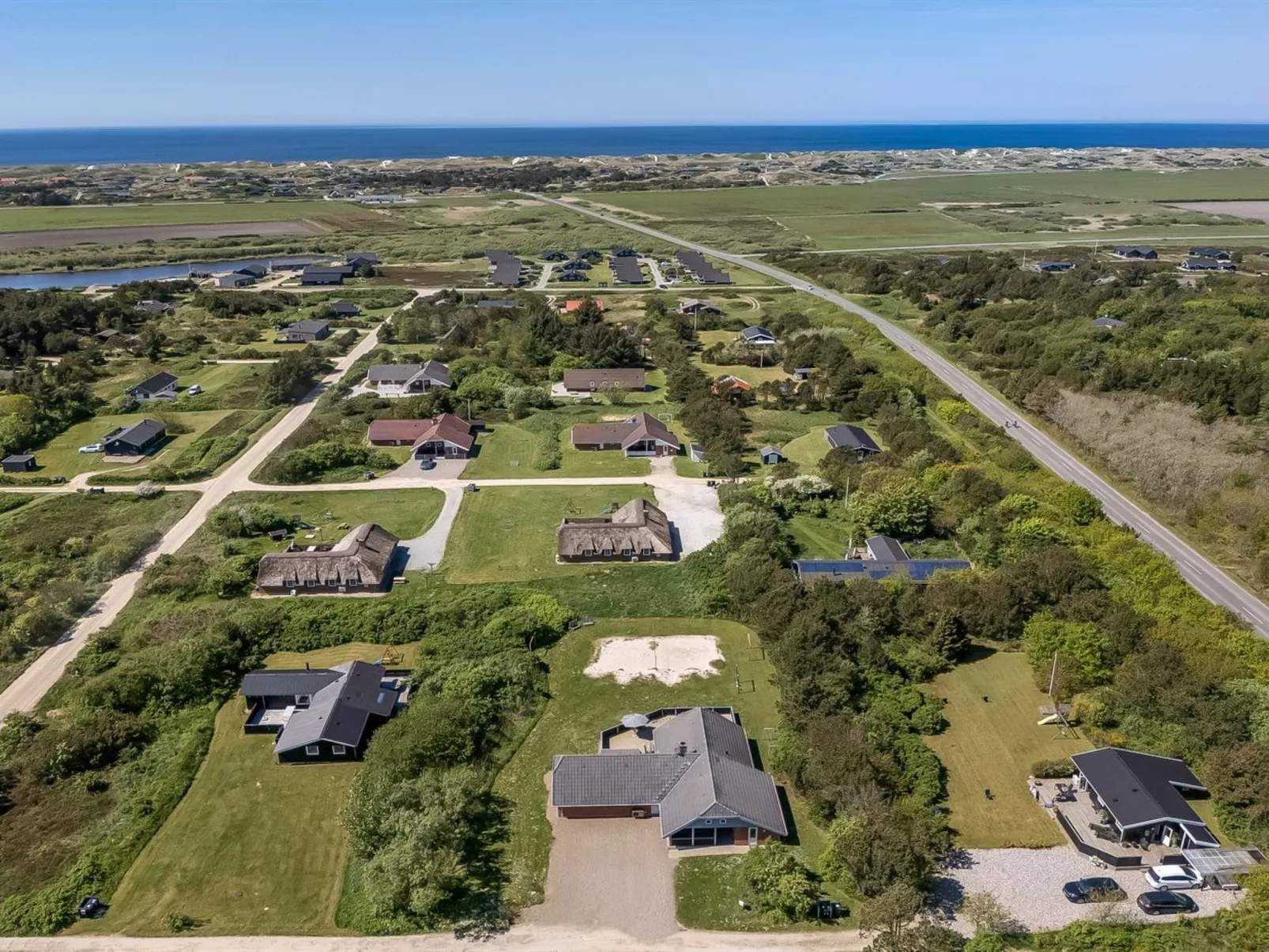 "Aage" - 1.7km from the sea-Draußen