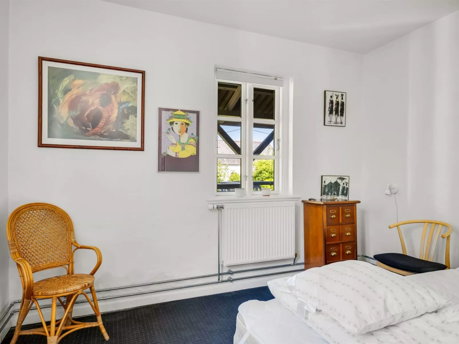 "Ejnarine" - 600m to the fjord-Drinnen