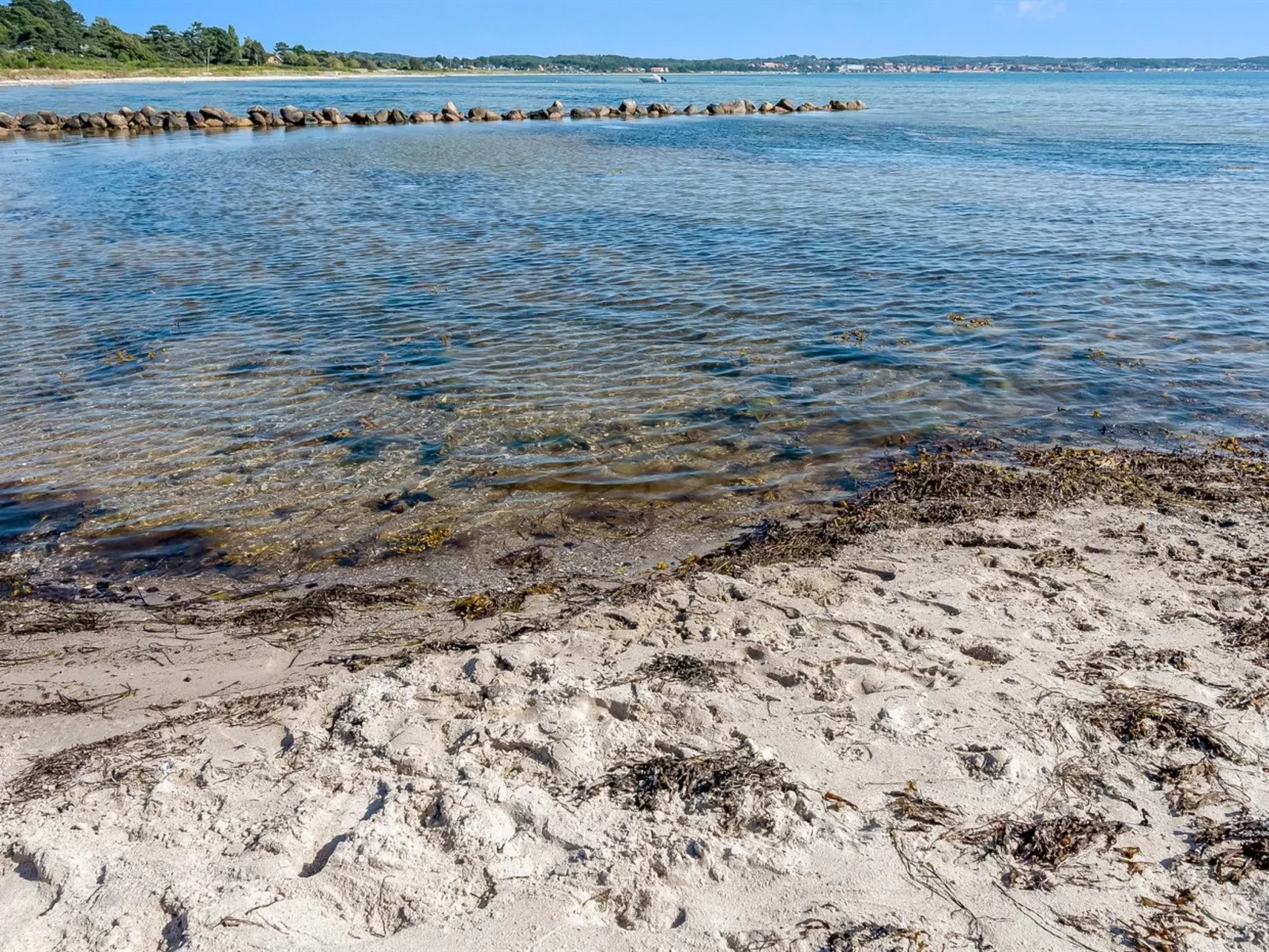 "Sira" - 25m from the sea-Outside