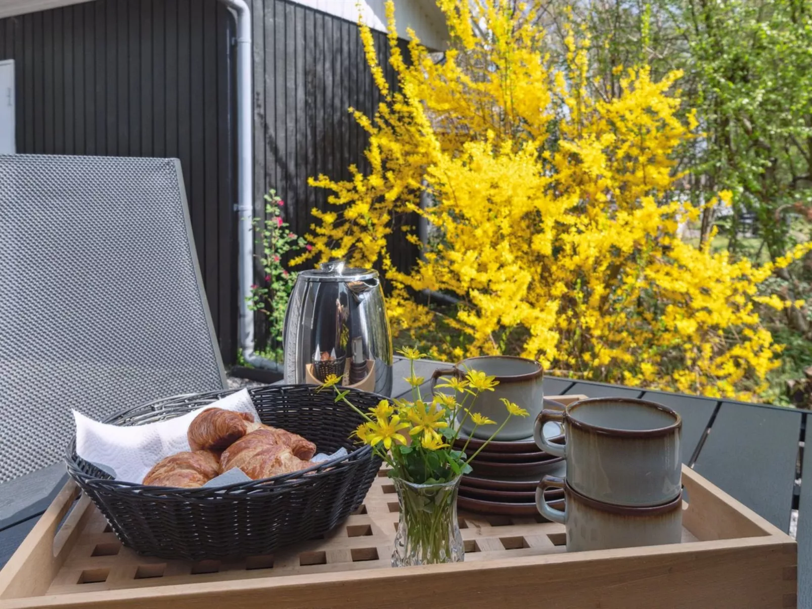 "Gjertrud" - 1km from the sea-Draußen