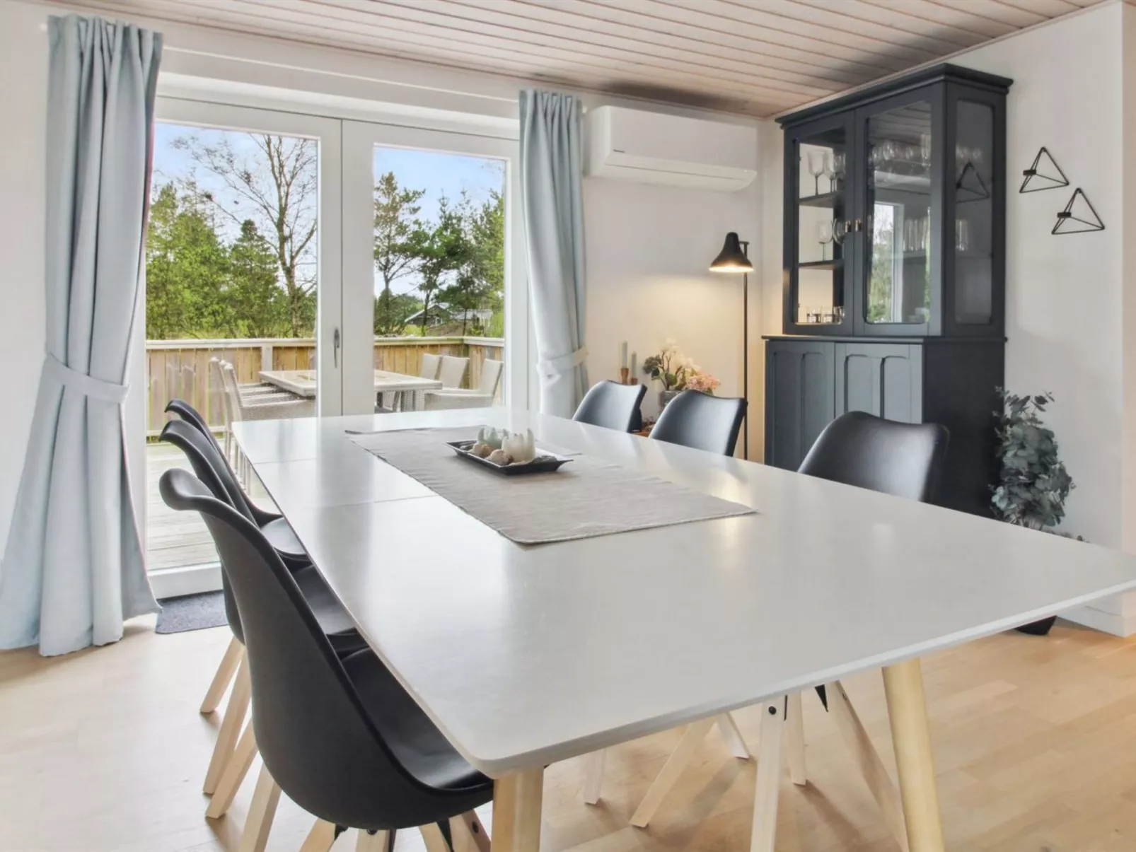 "Golubinka" - 2.5km from the sea-Inside