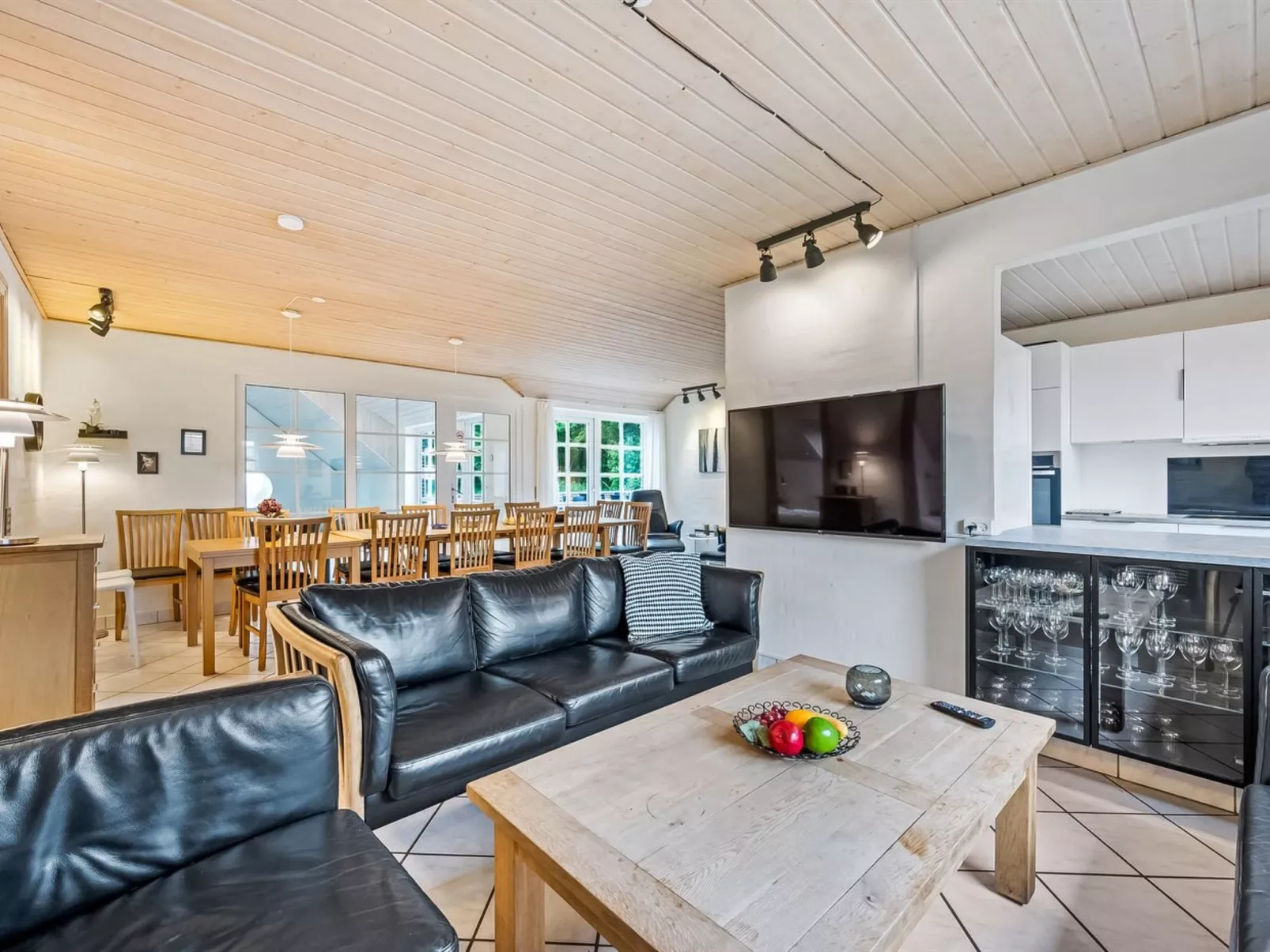 "Botmar" - 1.5km from the sea-Dedans