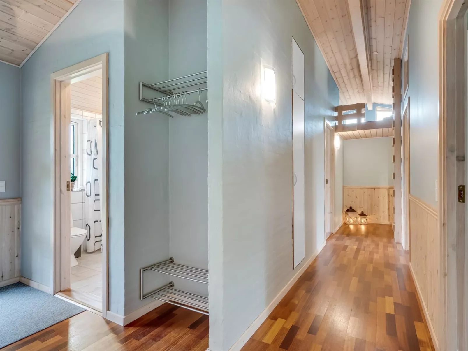 "Zölestine" -  from the sea-Inside