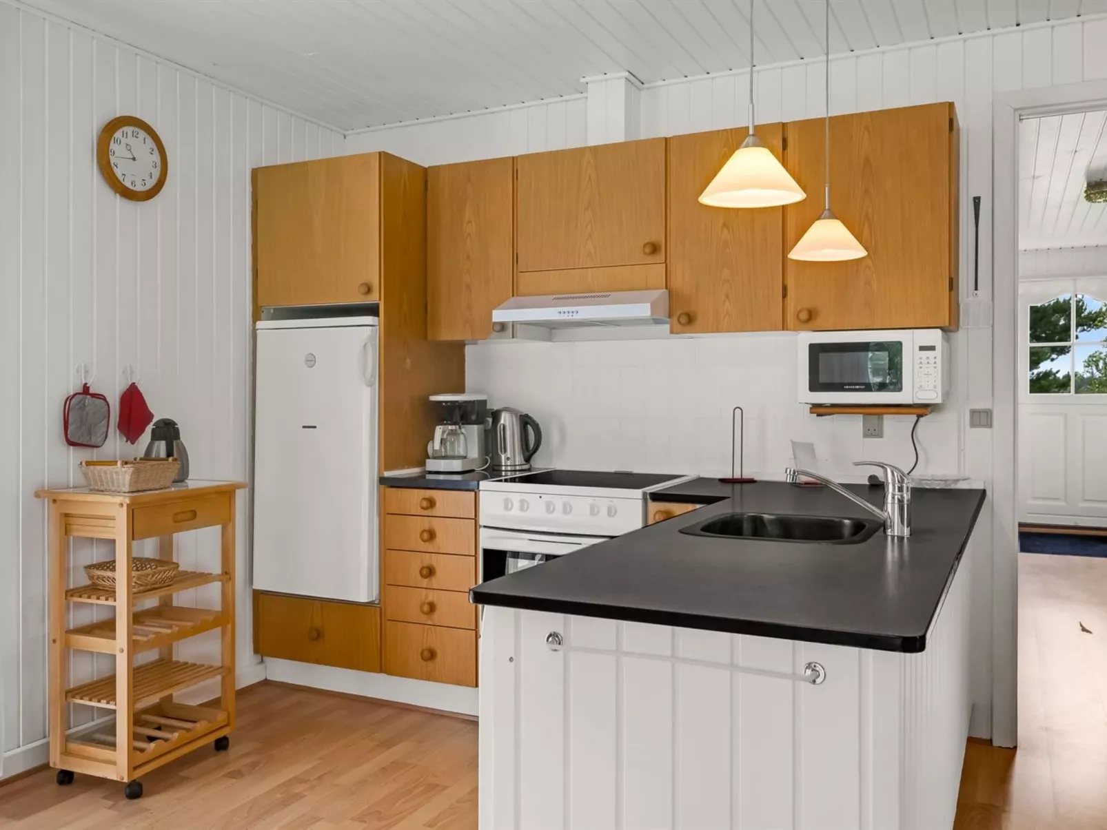 "Fiallar" - 3.2km from the sea-Drinnen