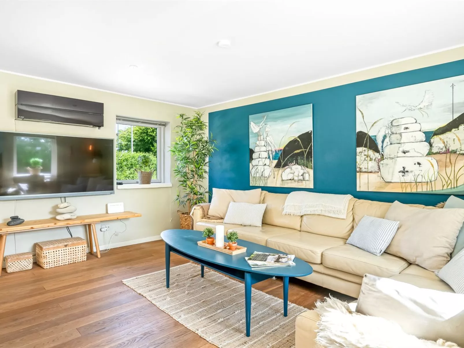 "Cillvur" - 8km from the sea-Inside