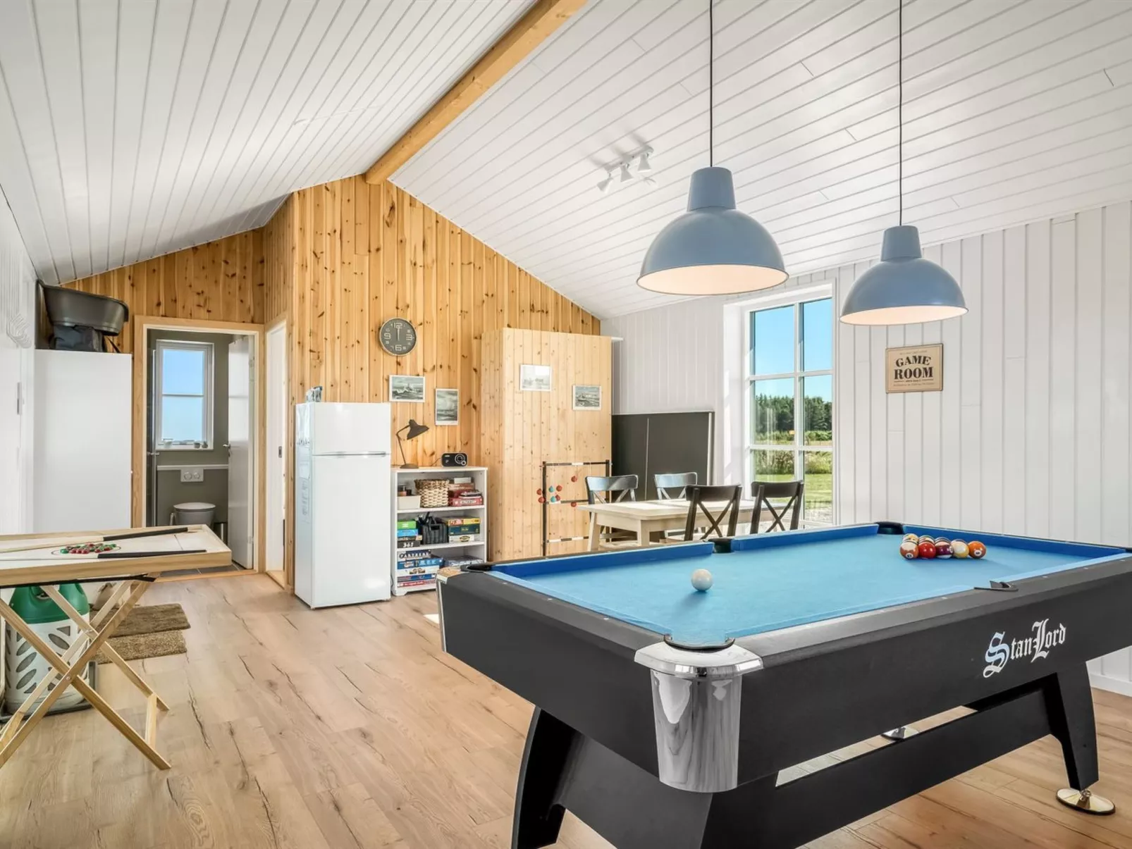 "Inola" - 1km from the sea-Inside