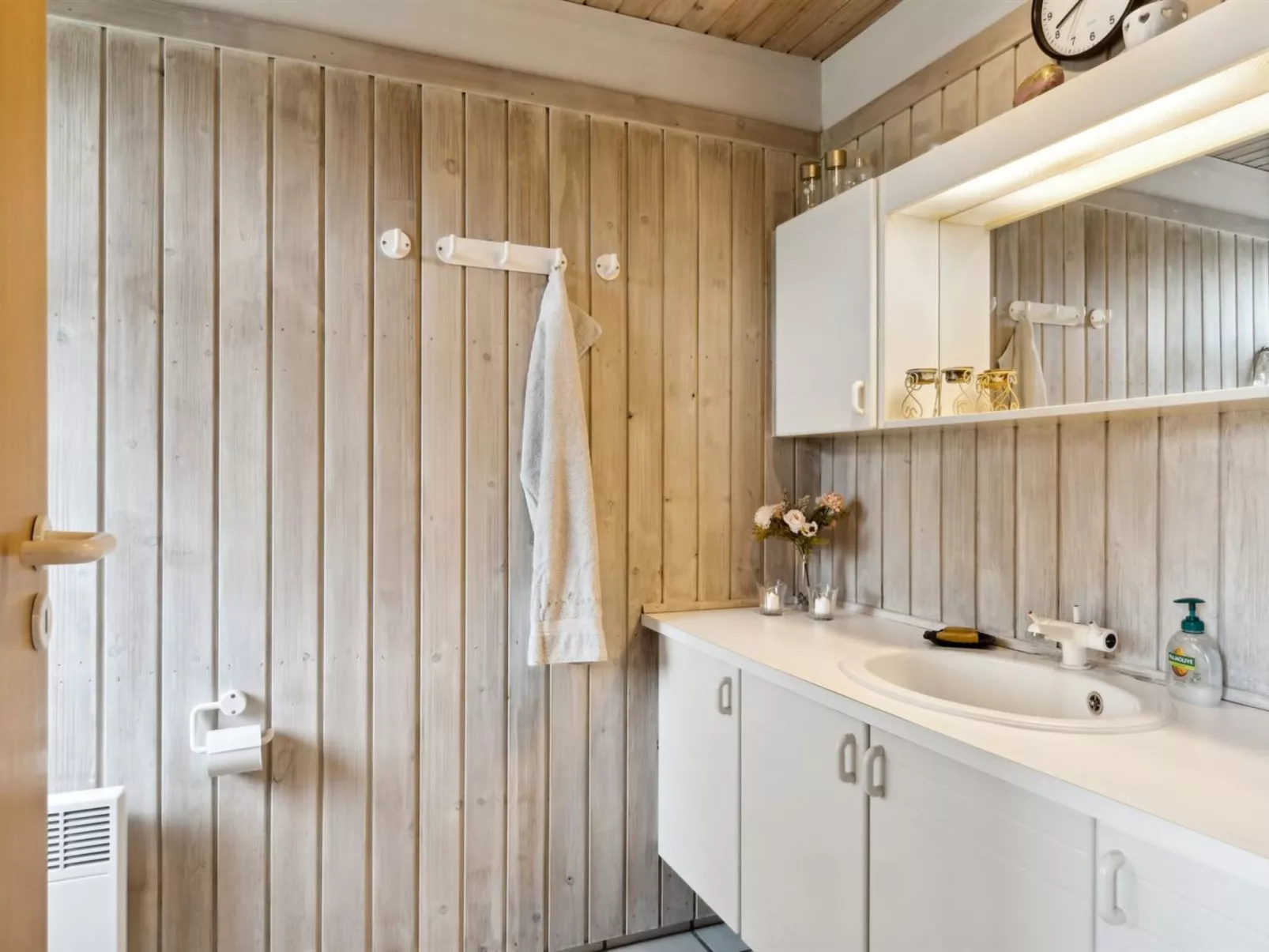 "Konsta" - 50m from the sea-Drinnen