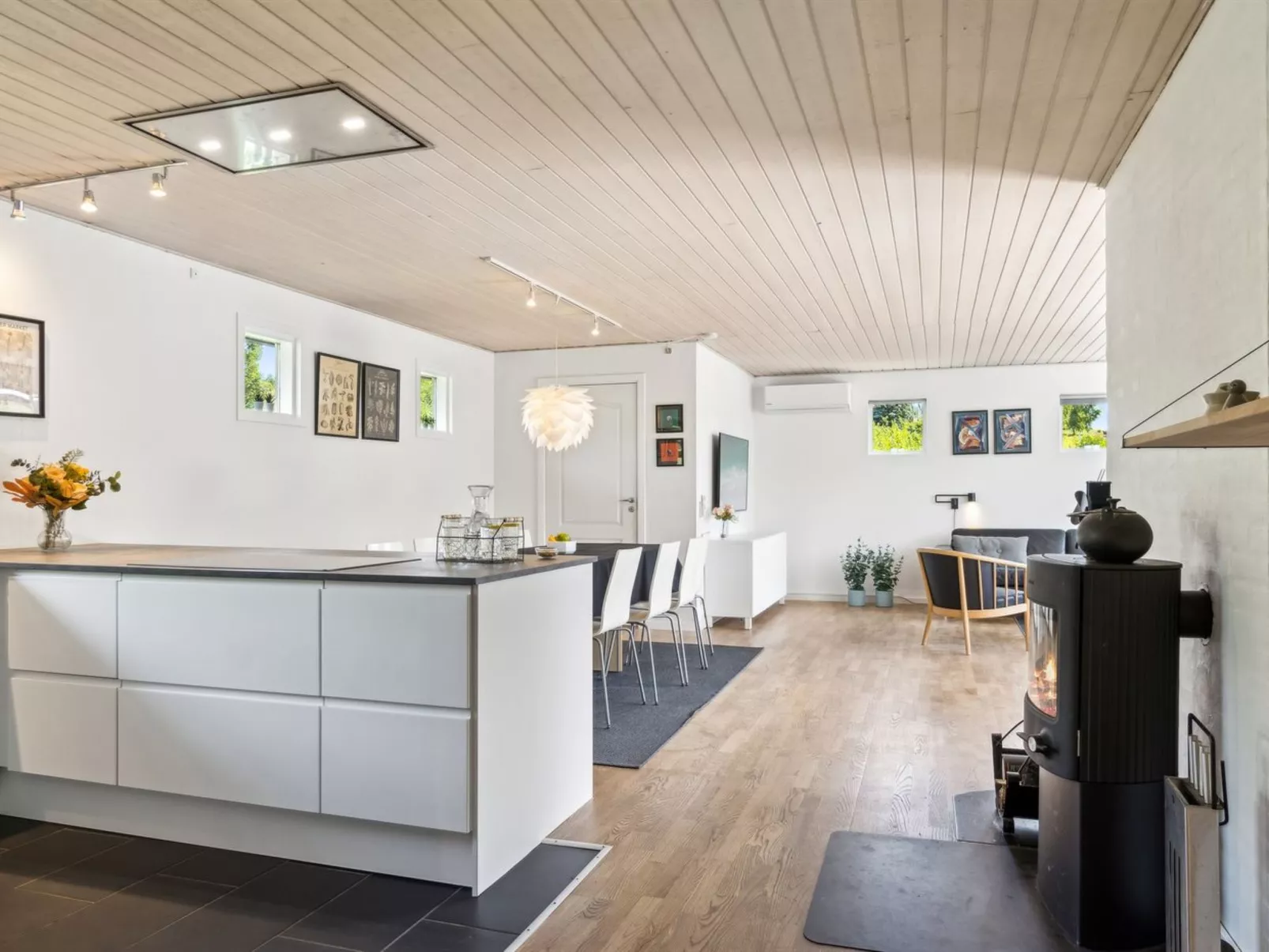 "Danja" - 1.7km from the sea-Drinnen