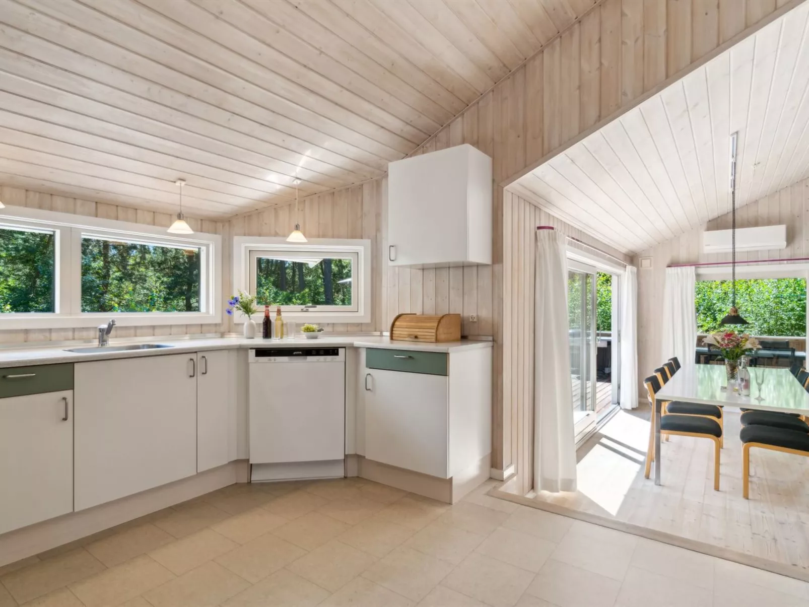 "Nea" - 600m from the sea-Dedans