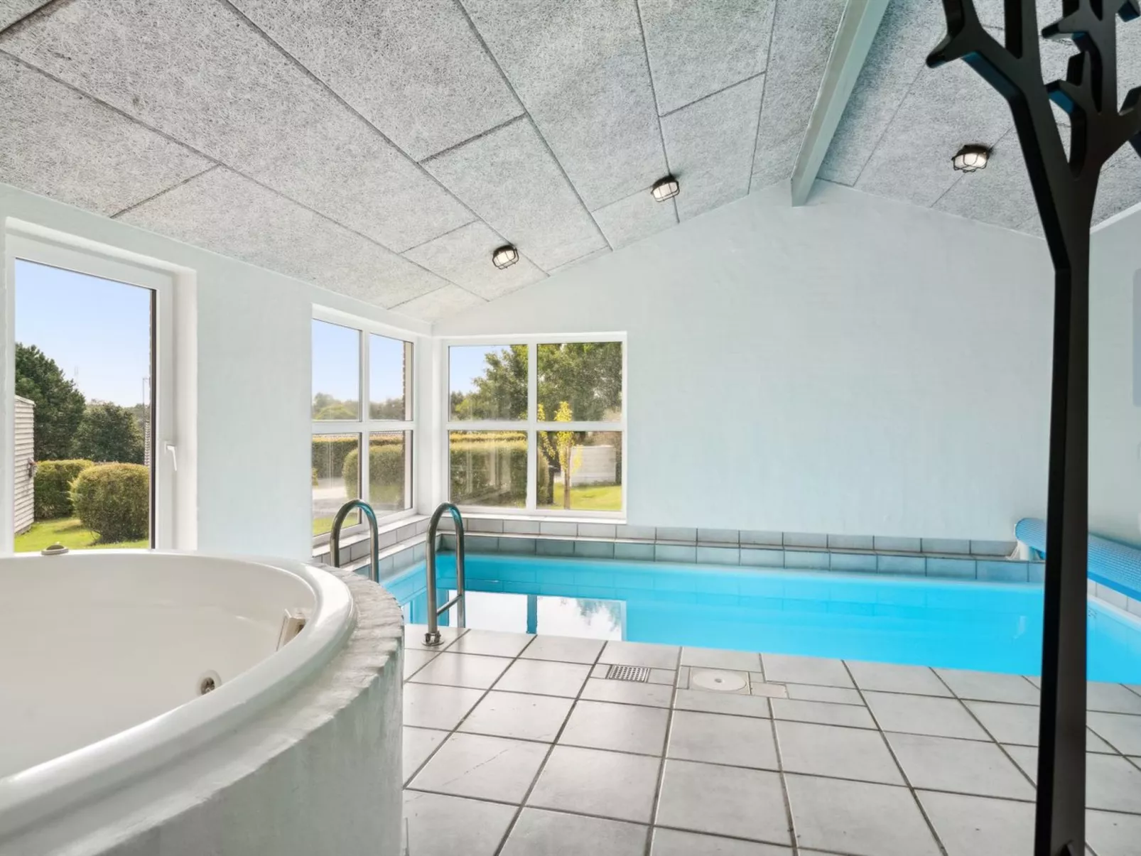 "Svenn" - 300m from the sea-Draußen