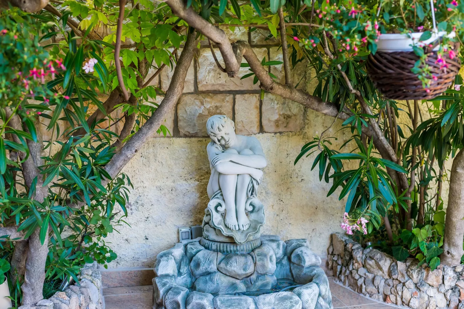 Apartments Aura - Comfort Studio Apartment 7 with shared swimming pool-Extérieur