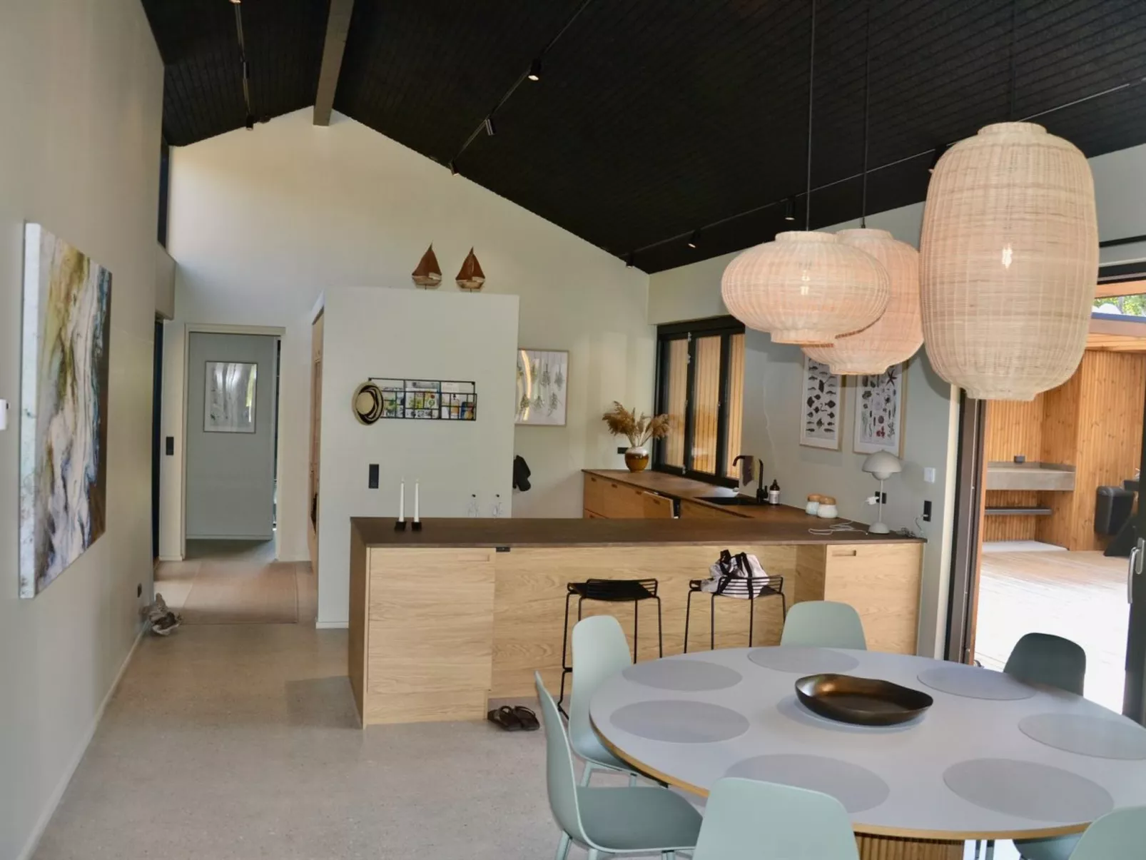 "Jaane" -  from the sea-Dedans