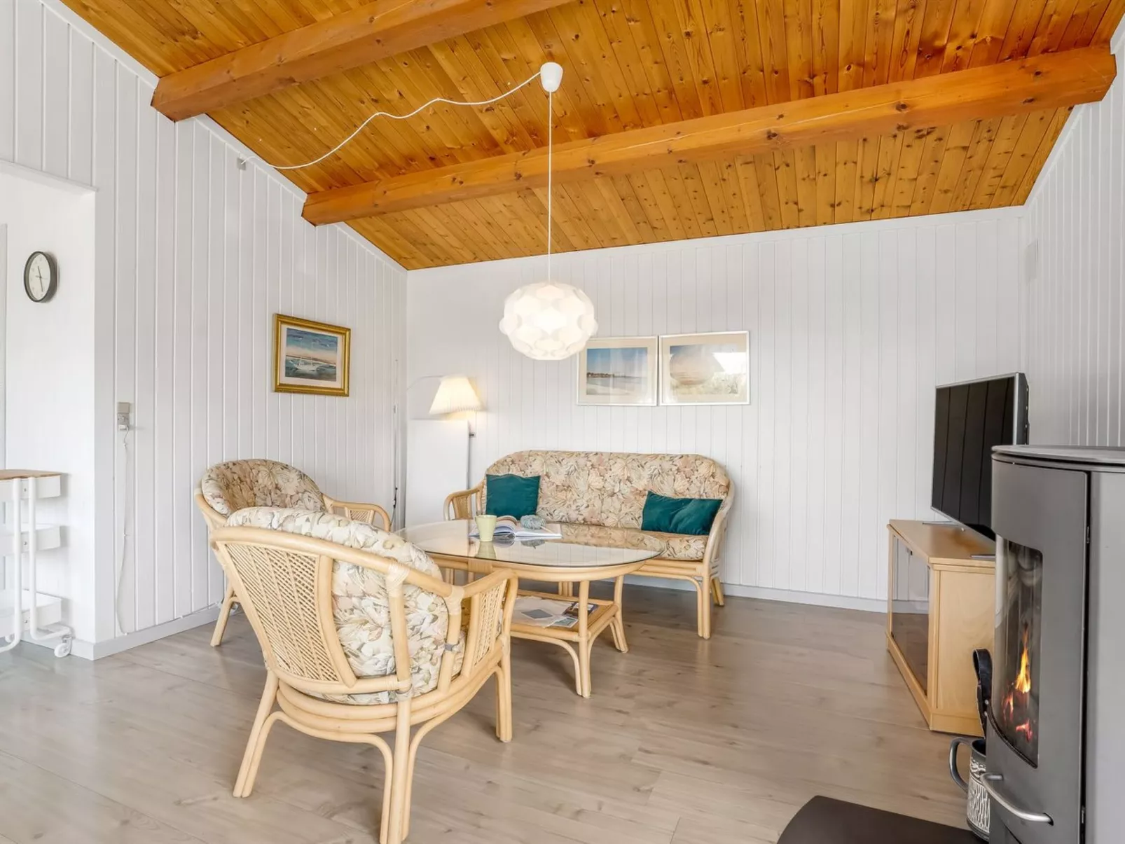 "Keke" - 120m from the sea-Inside