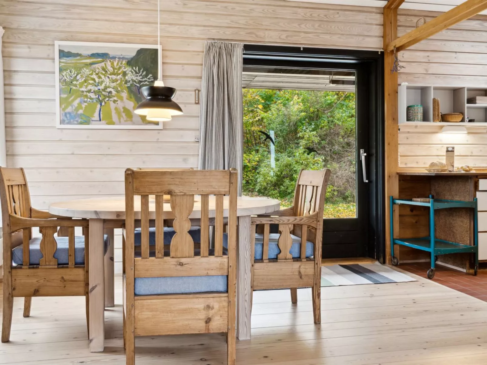 "Adelbert" - 600m to the fjord-Inside