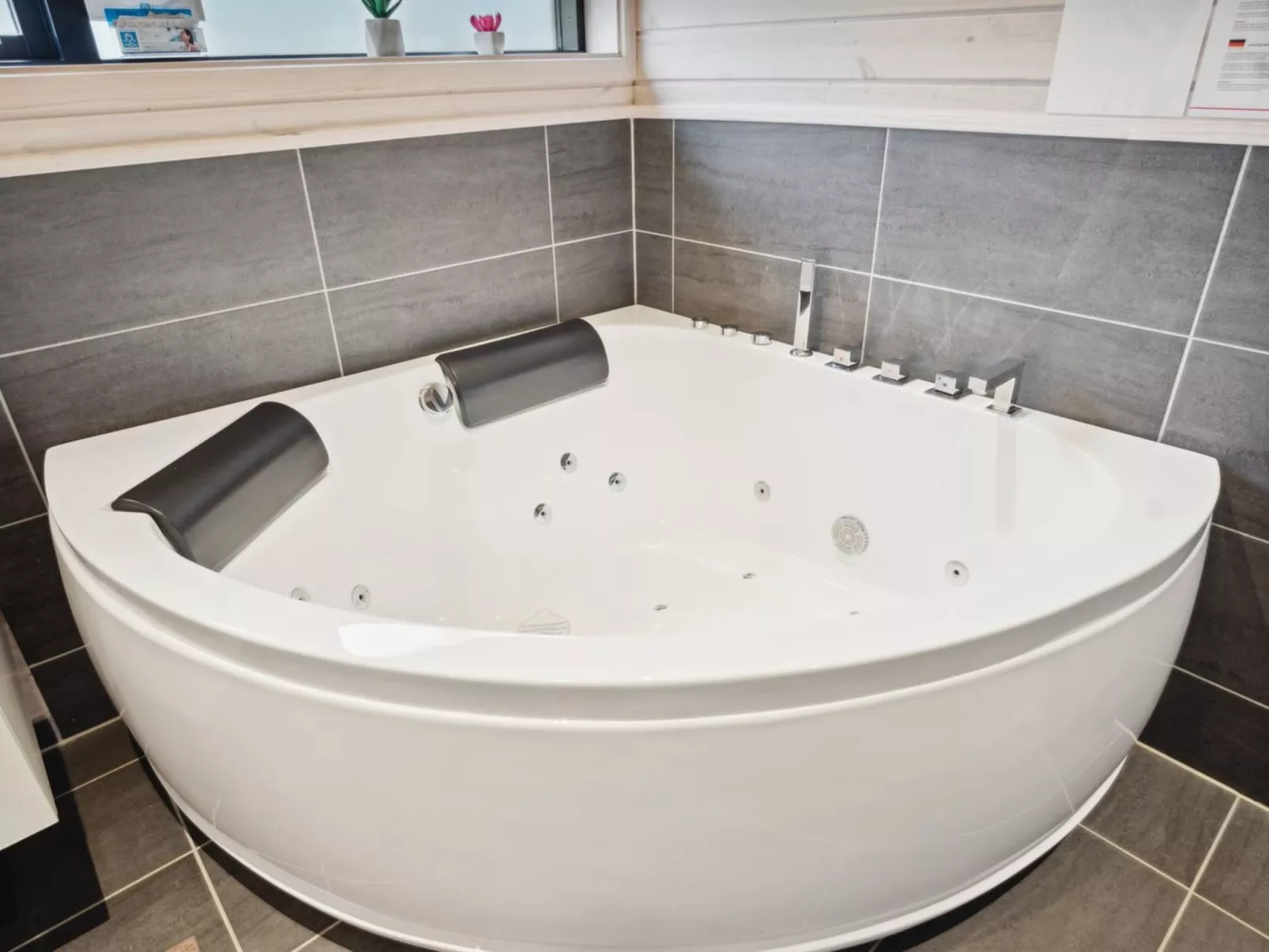 "Ehmi" - 750m from the sea-Inside