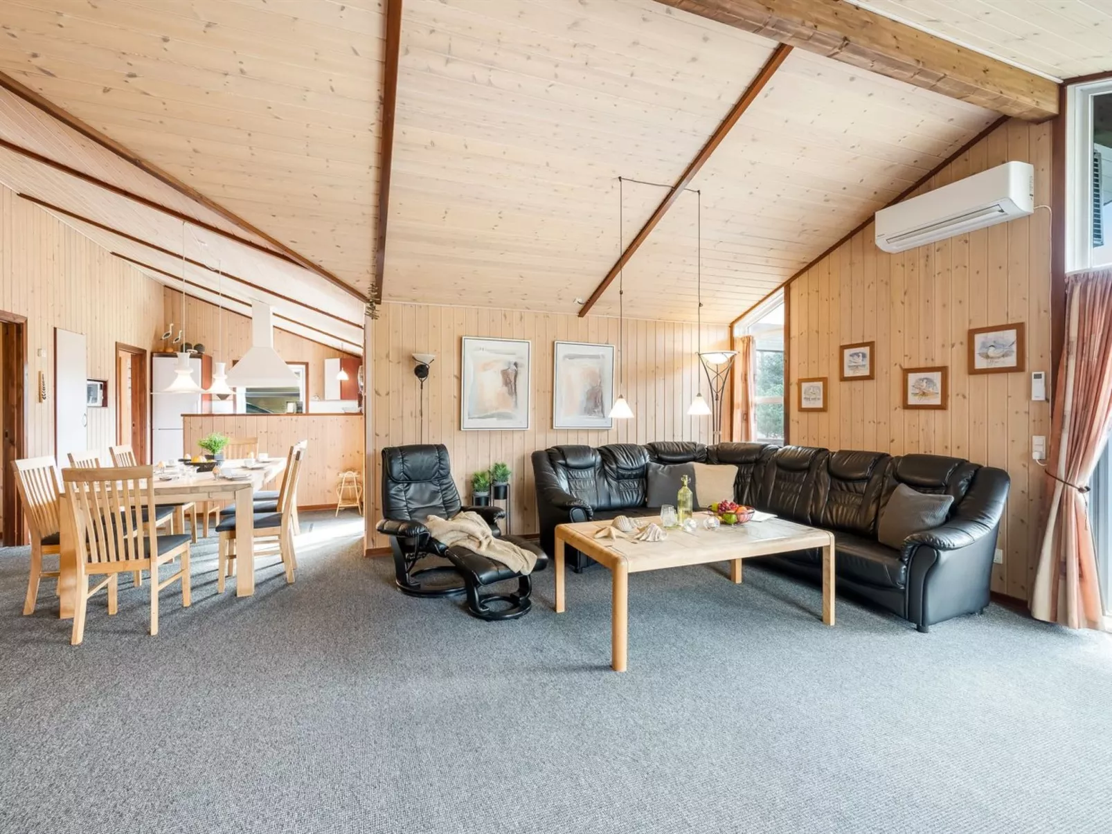 "Thorger" - 550m from the sea-Inside