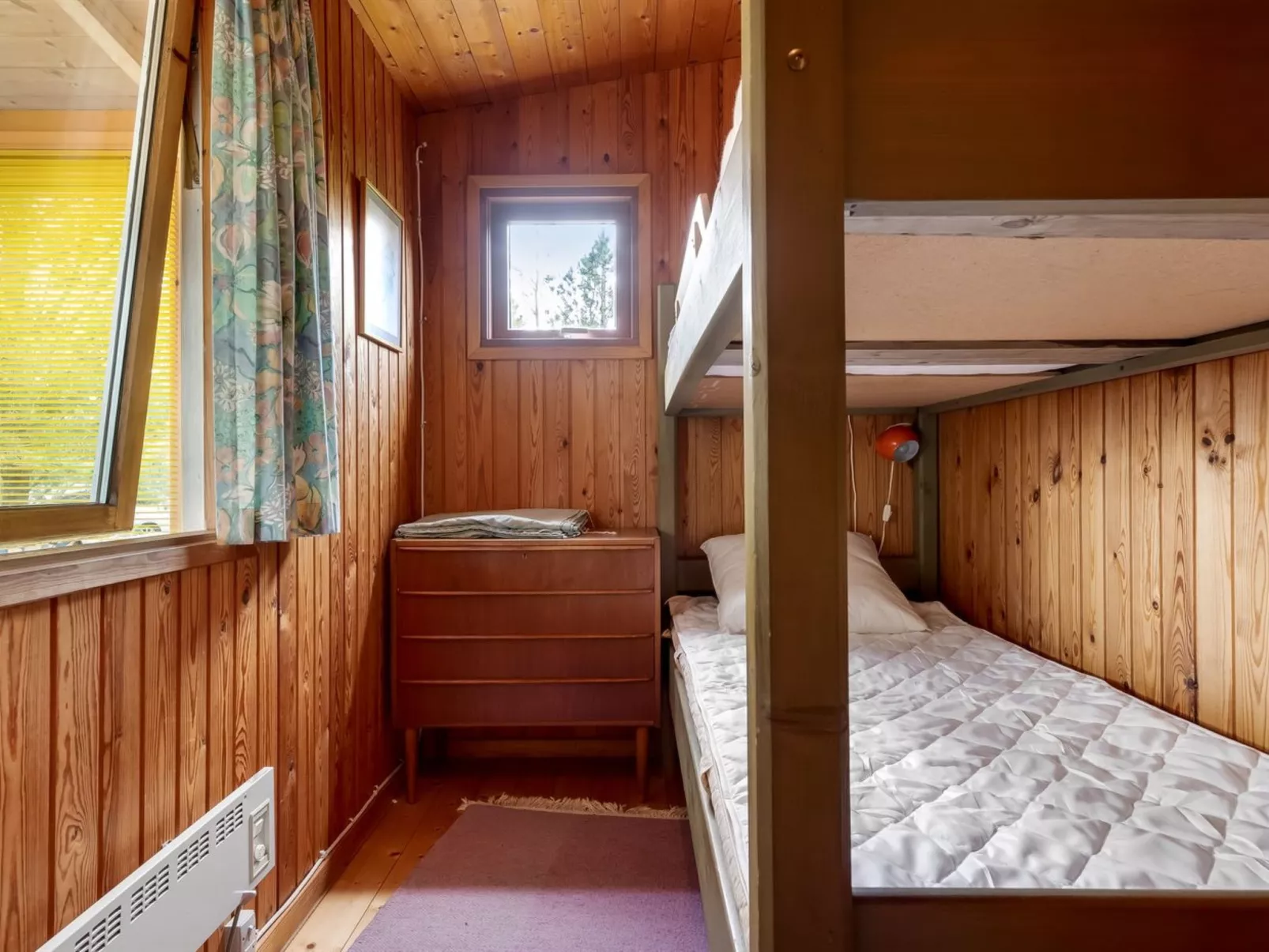 "Kimi" - 75m from the sea-Drinnen