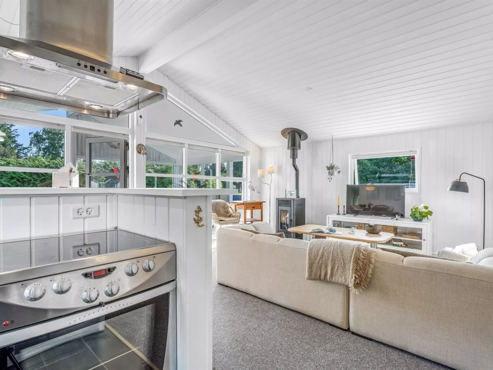 "Ion" - 250m from the sea-Inside