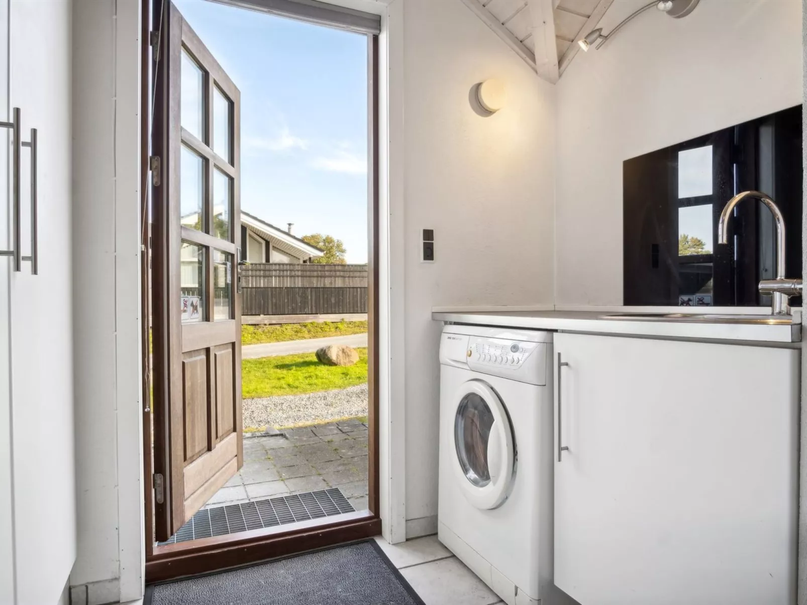 "Kaarina" - 250m from the sea-Drinnen