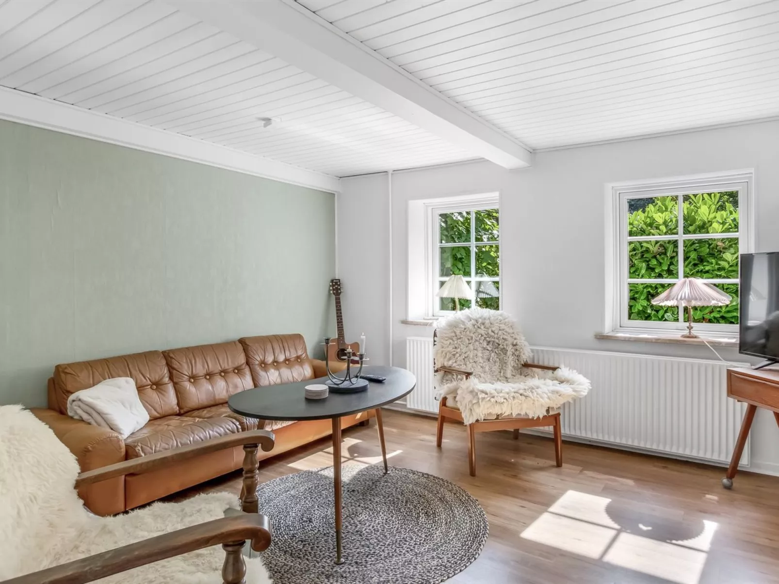 "Jolin" - 13km from the sea-Dedans