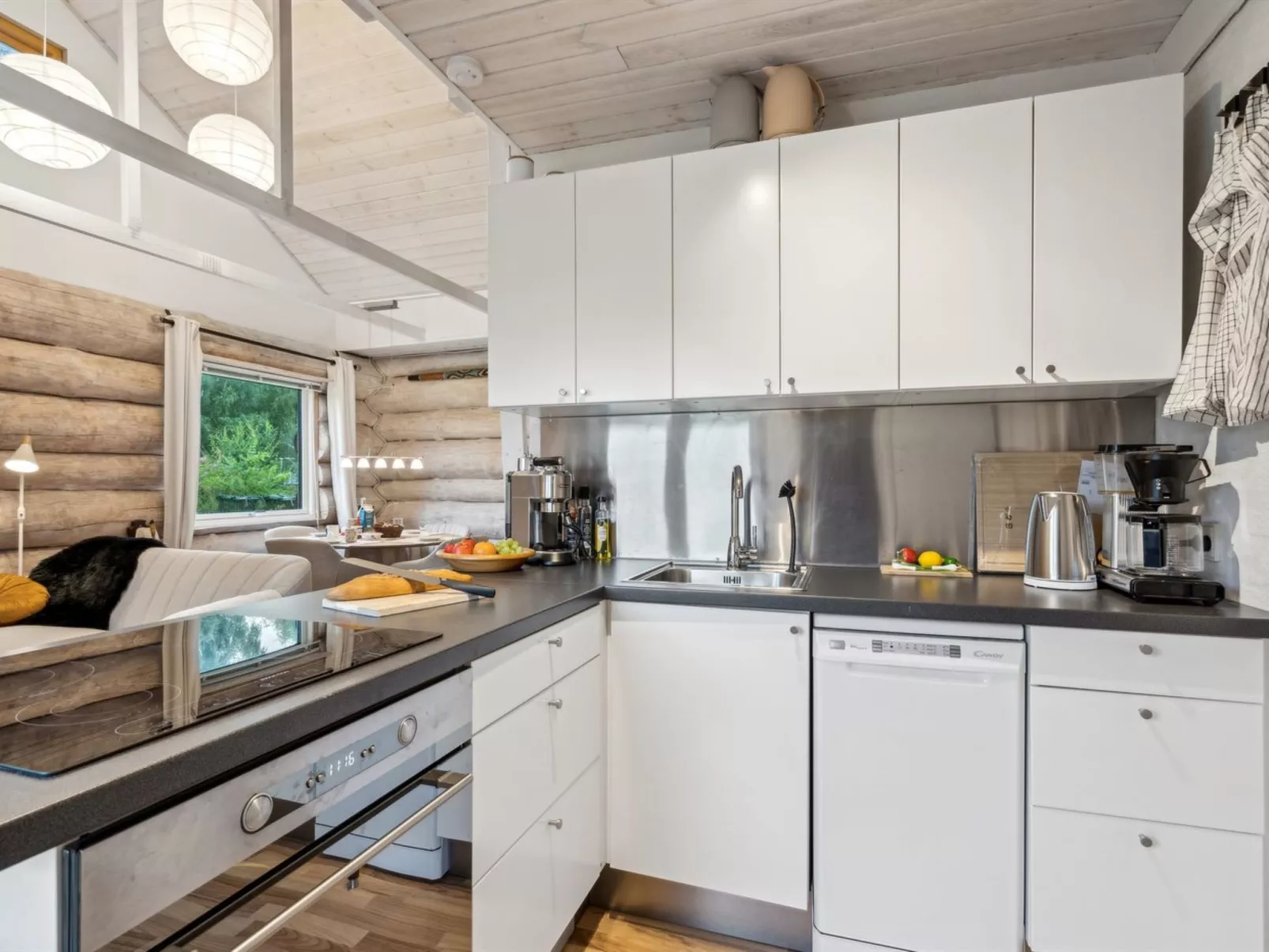 "Barni" - 7km from the sea-Dedans