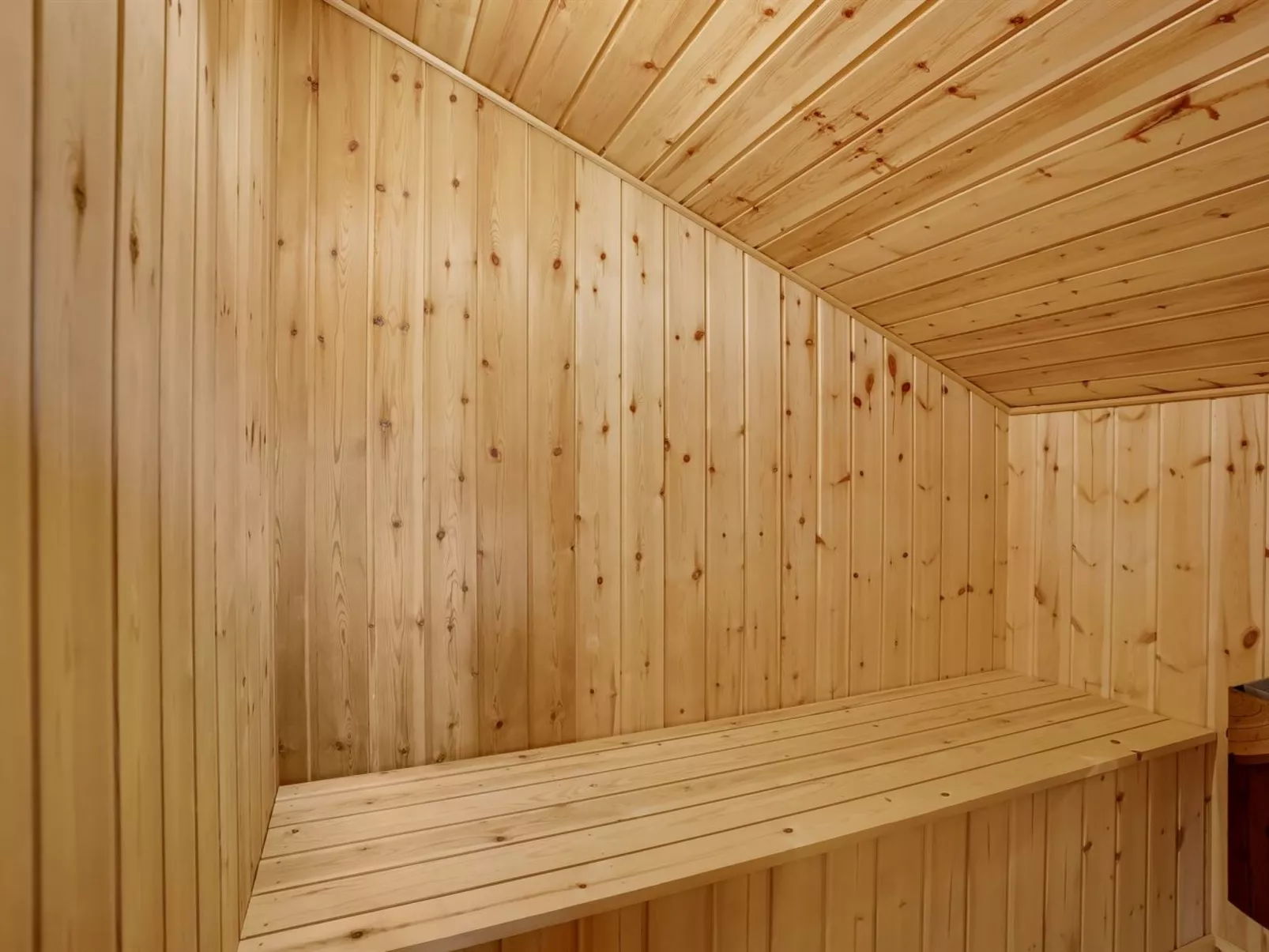 "Alvina" - 45m from the sea-Drinnen