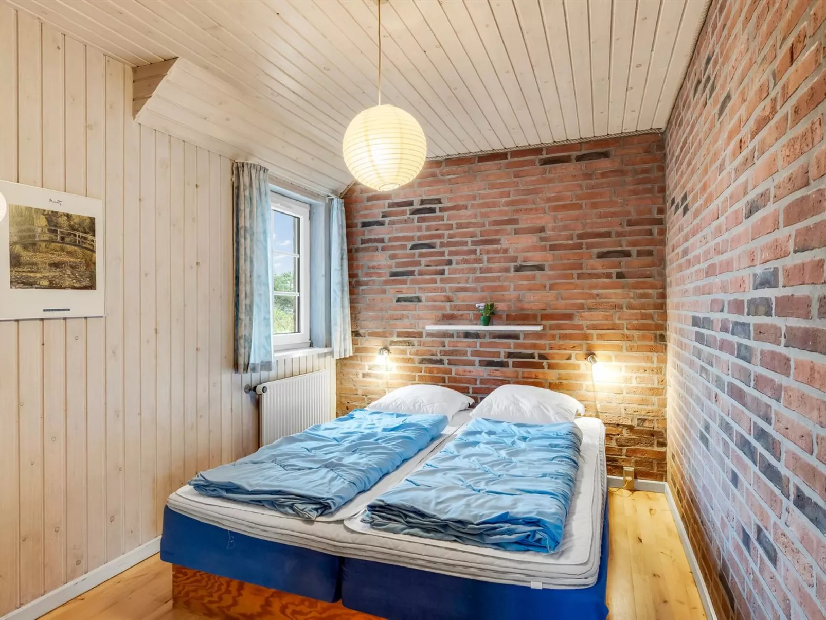 "Madsen" -  from the sea-Dedans