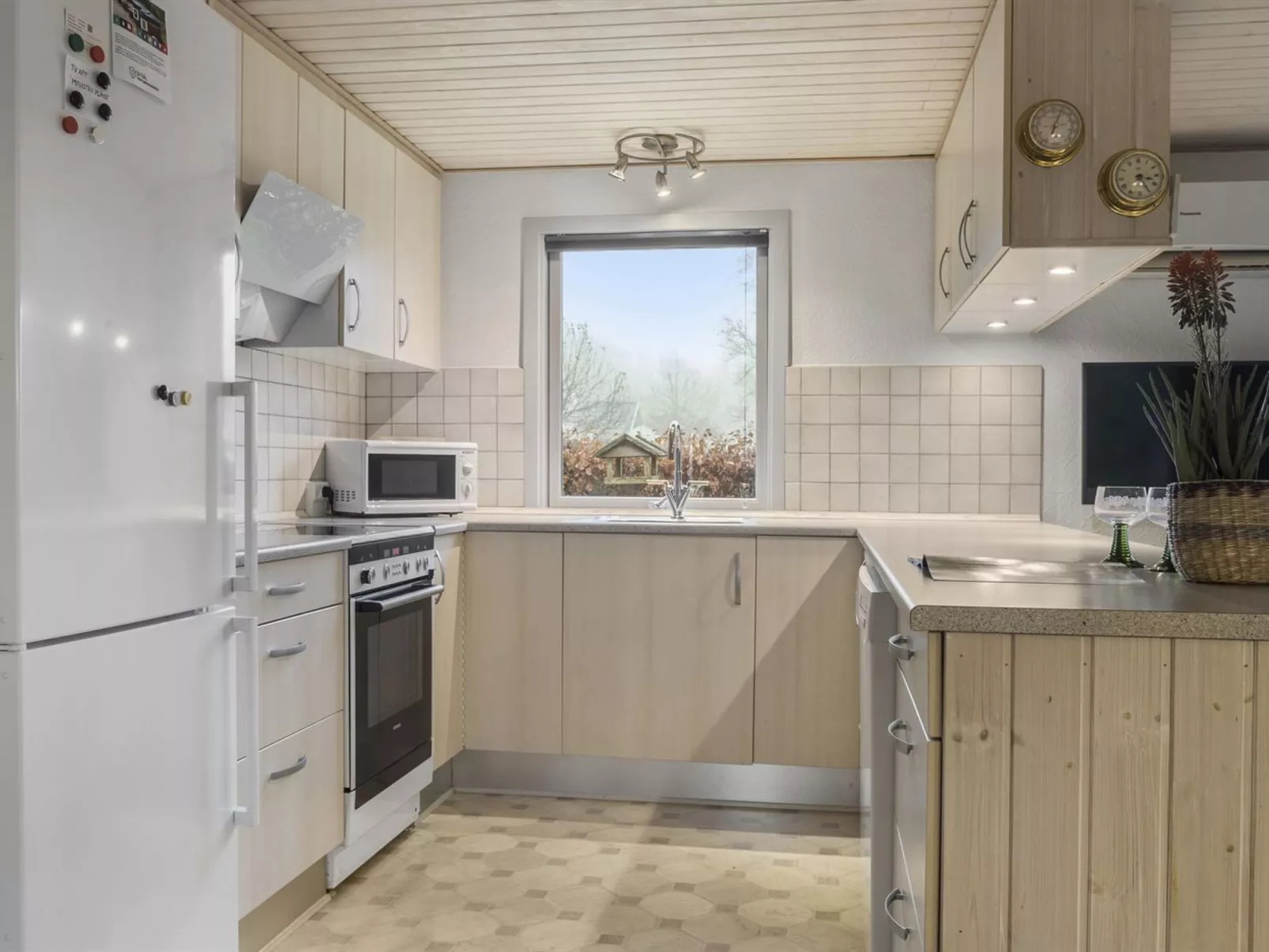 "Diuri" - 30km from the sea-Dedans