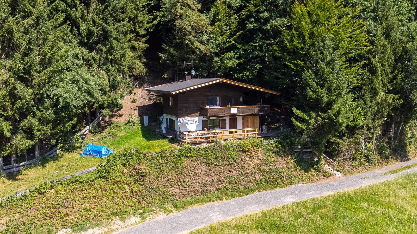 Sonnenhütte unten-Exterior in summer