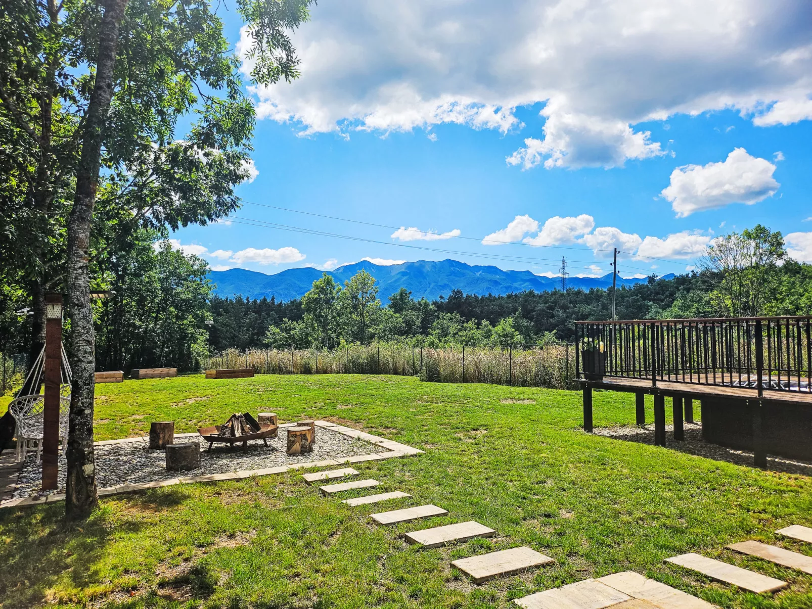 Tomina Koliba Lika-Dehors