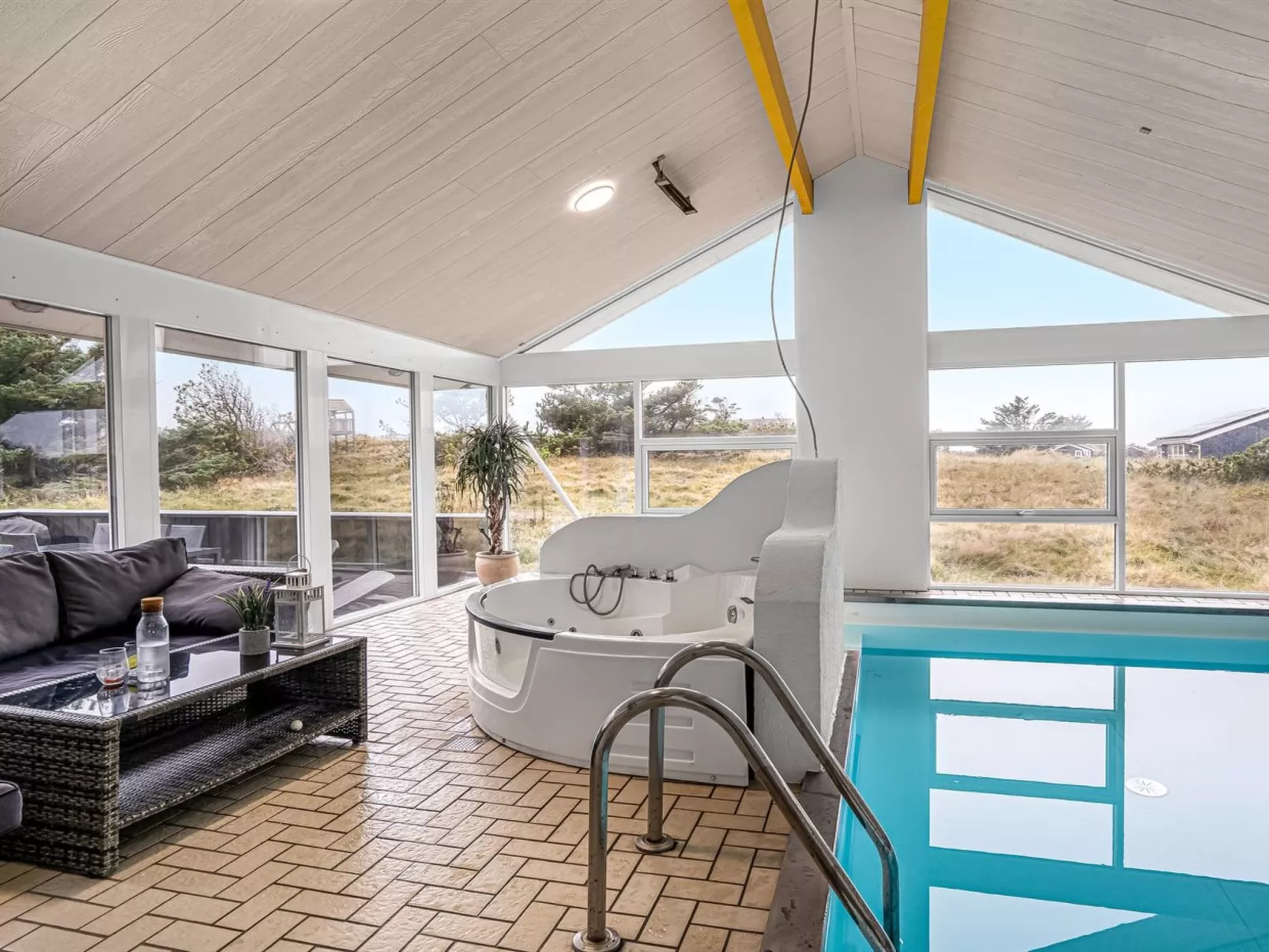 "Caya" - 750m from the sea-Outside