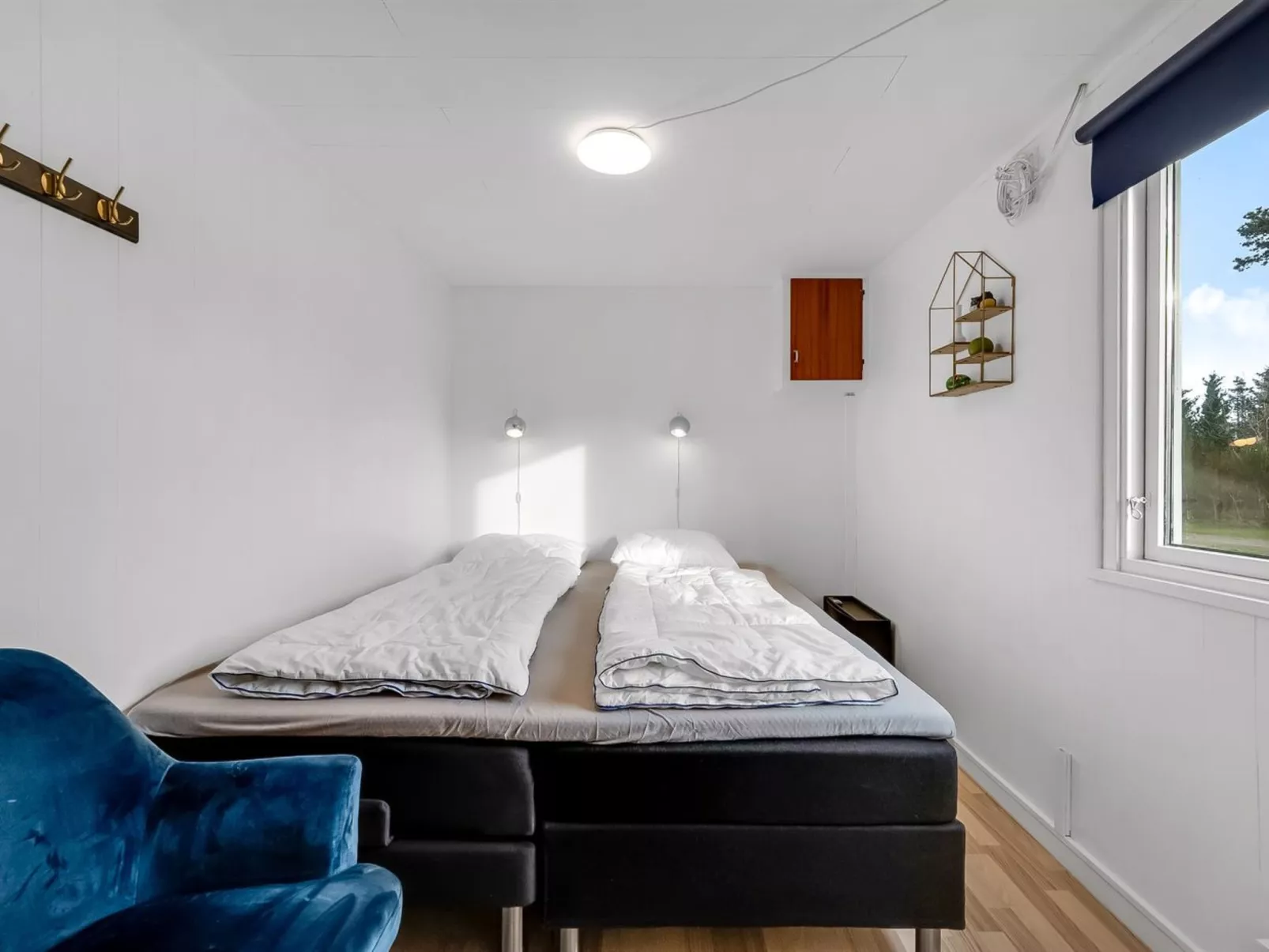 "Tiina" - 500m to the fjord-Inside