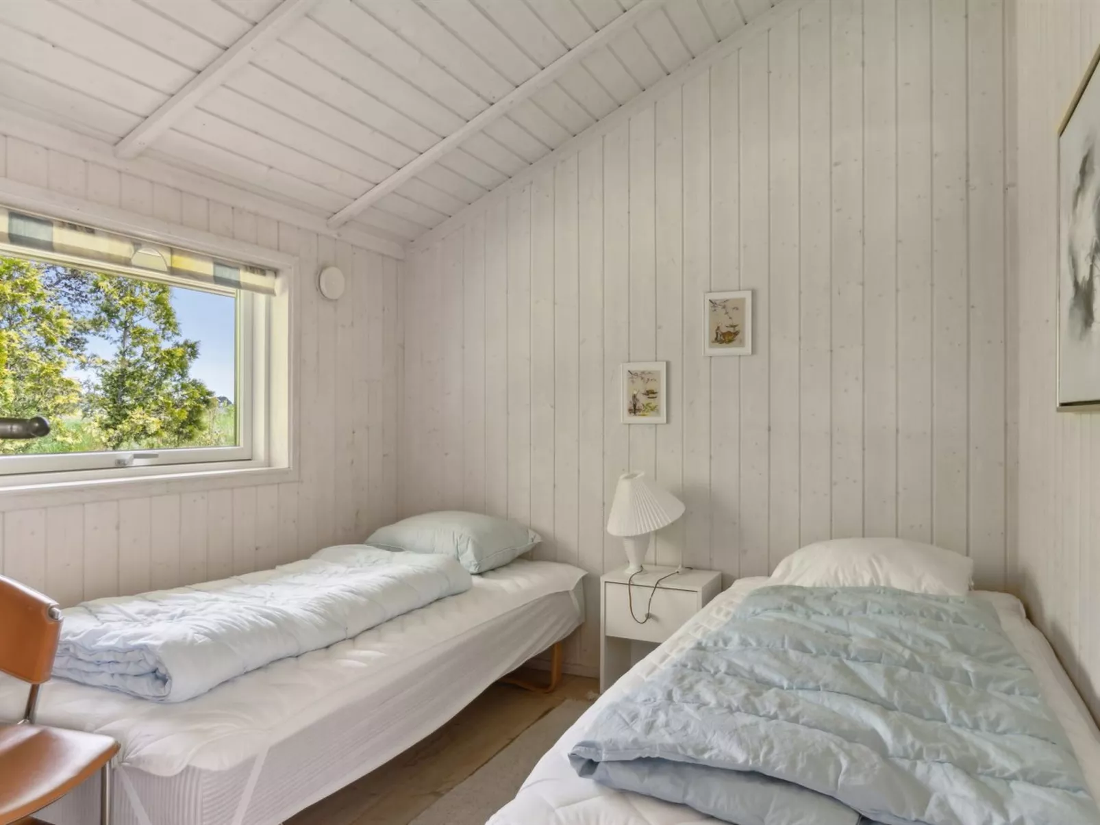 "Hjalmine" - 225m from the sea-Inside