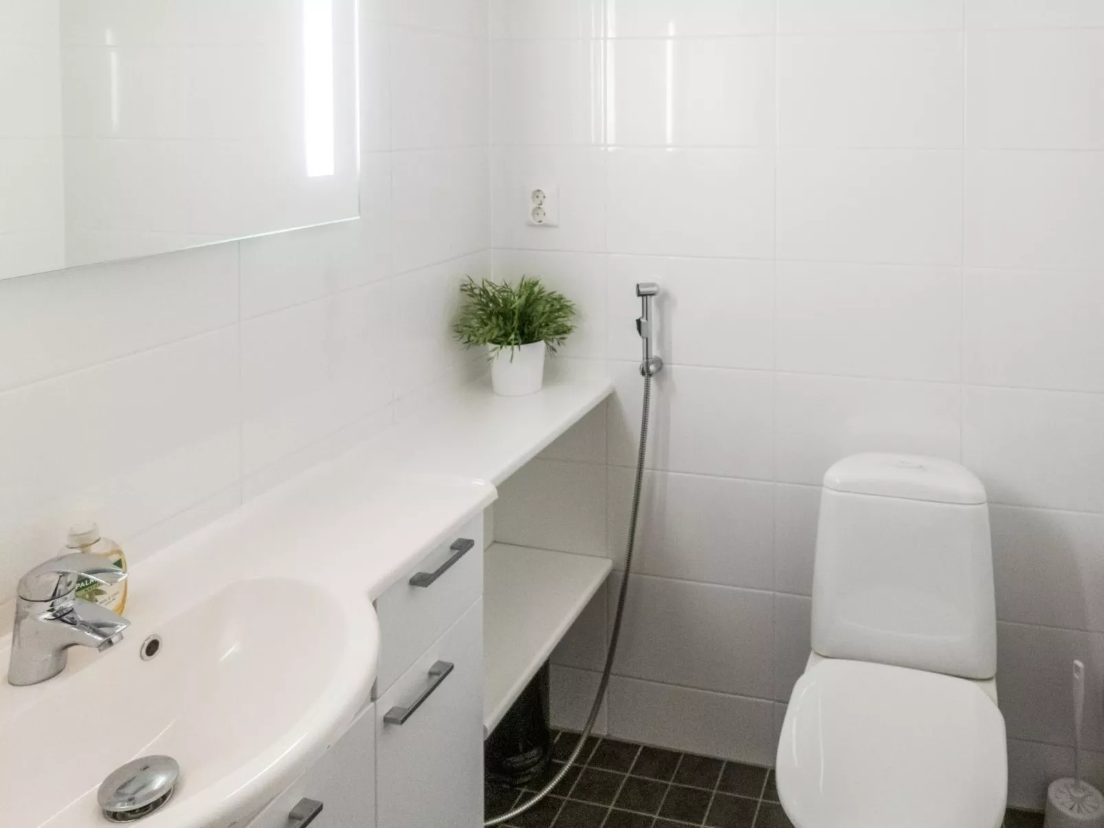 Atrin suvanto b-Dedans