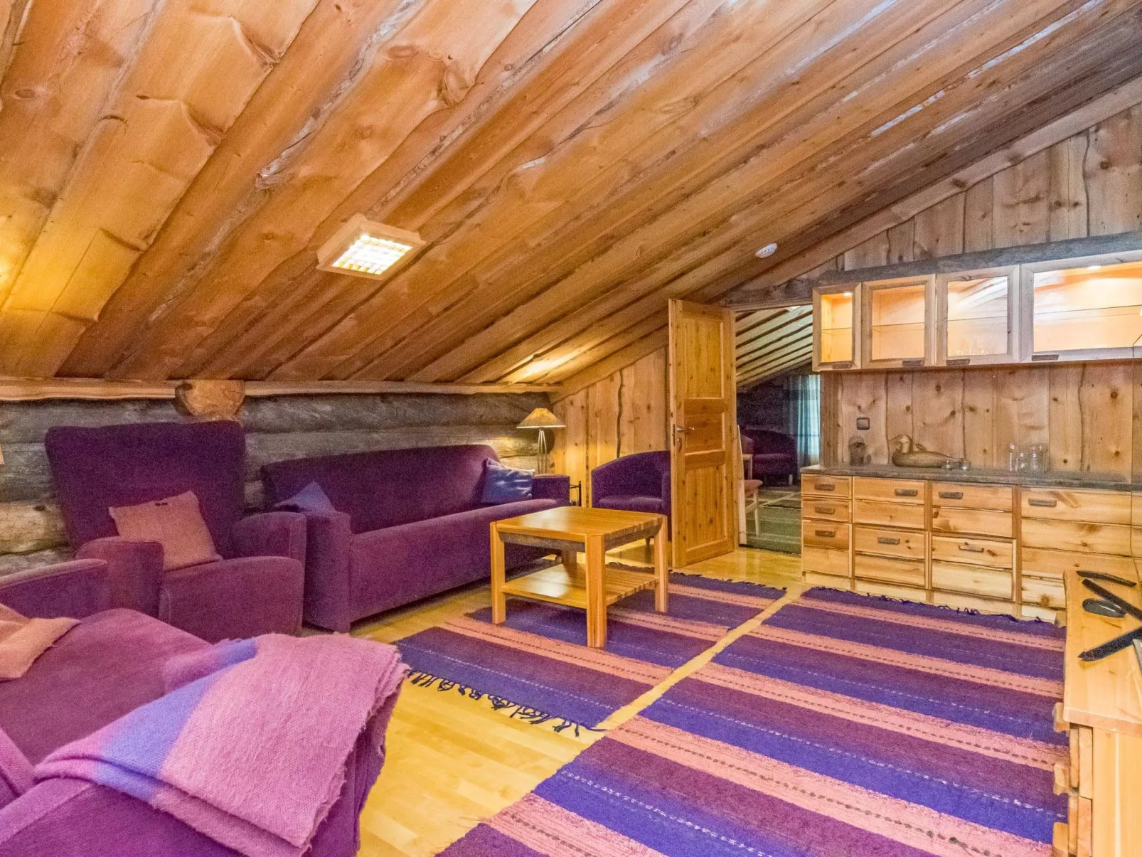 Waskooli saaga-Drinnen