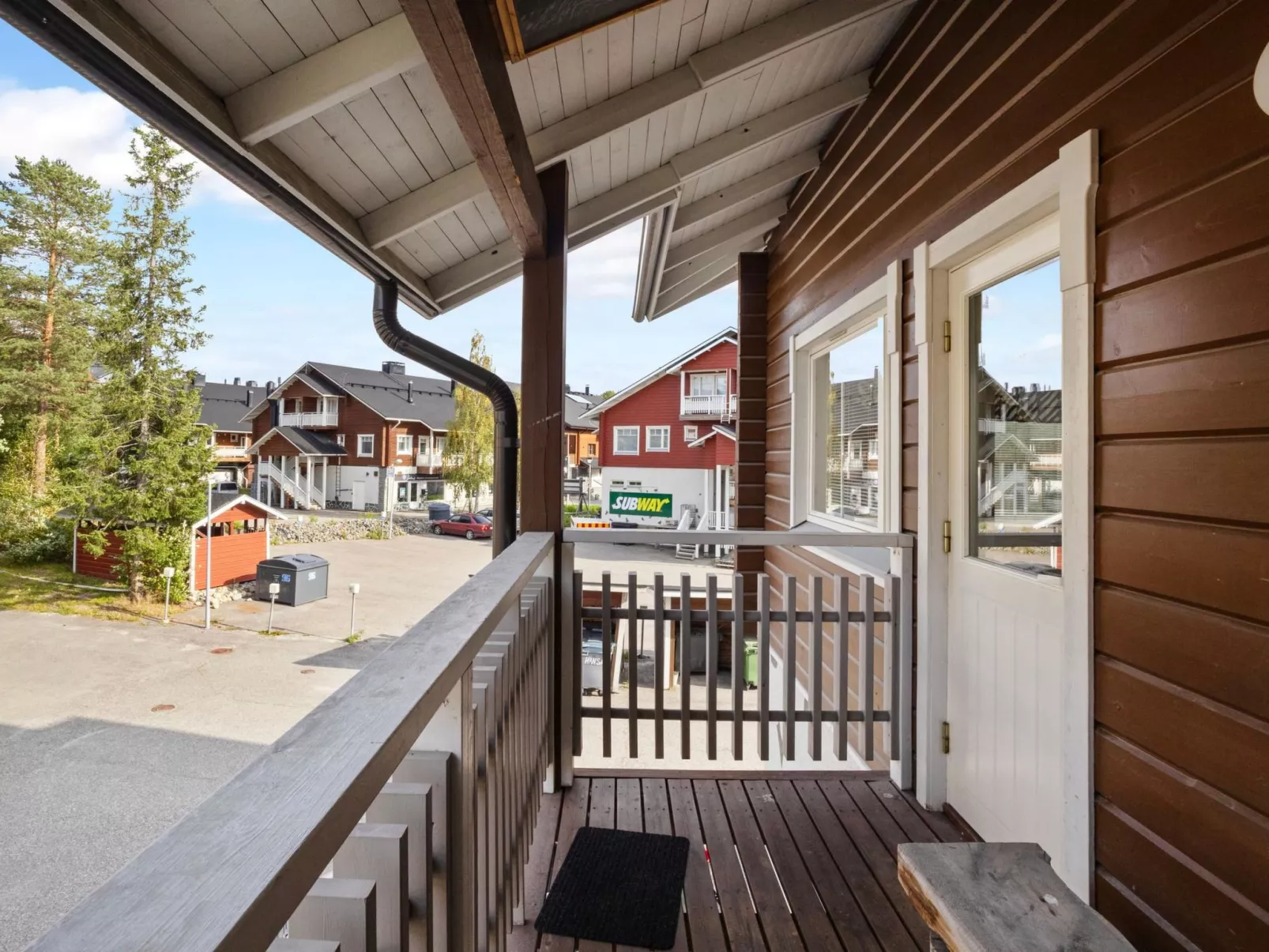 Leviraitti 4 a 4-Drinnen