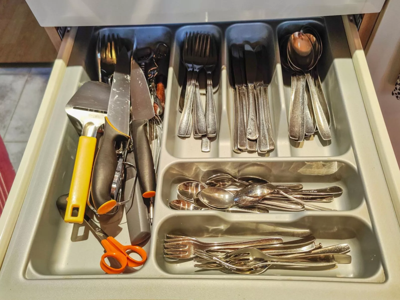 Jahtikaltio 3-Dedans